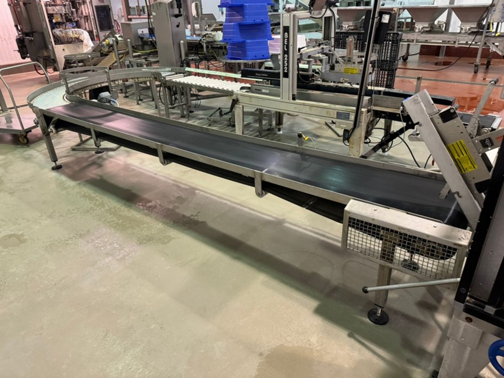 3-Sections of Conveyor, Includes 1-Straight Section, Aprox. 15 ft. L x 25” H (Peak to Floor) x 12” W - Bild 2 aus 3