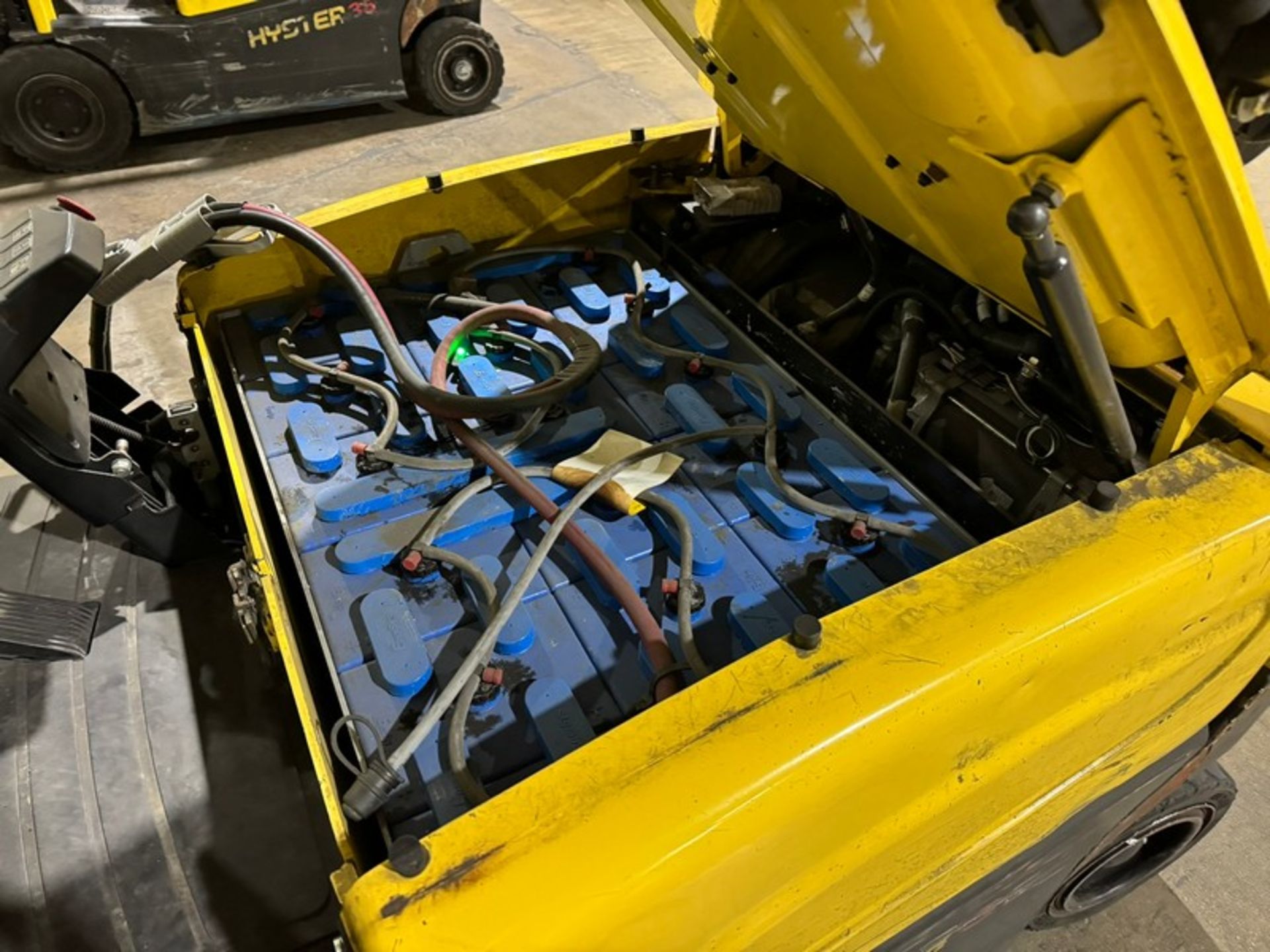 Hyster 3,450 lb. Electric Sit-Down Forklift, - Bild 3 aus 6