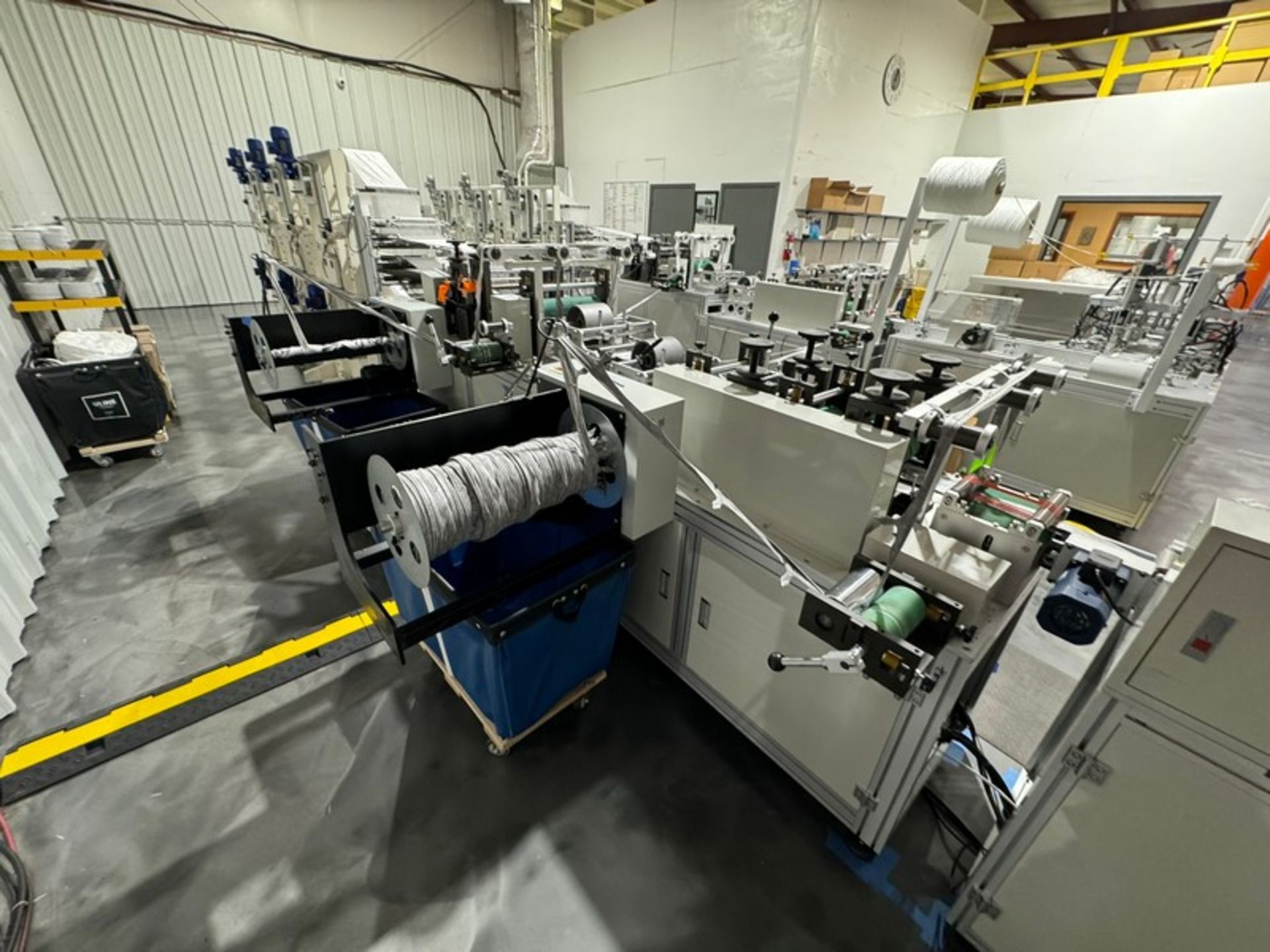 2022 KYD Automatic 4,000 Units Per Hour Mask Manufacturing Line, Includes Unwinding Station, Rolling - Bild 10 aus 14