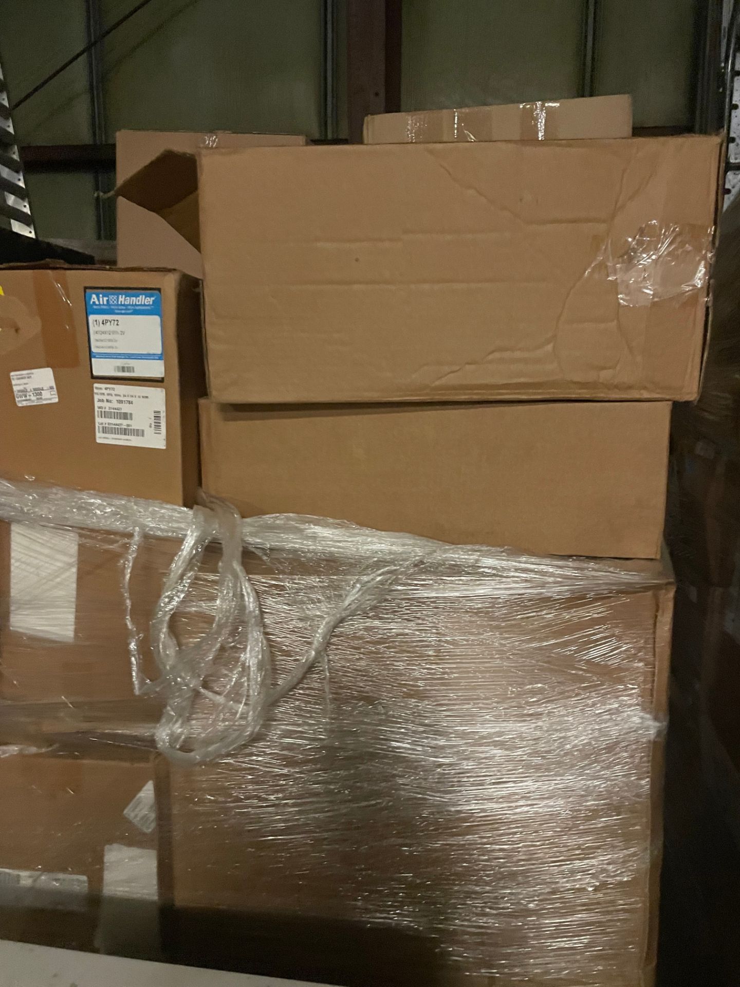 Whole 4 pallets, 137 air filters: New filters. Grainger#: 2DBW2; 11Z801(6); 2GHT1(2); 2GGW3(3); - Image 2 of 5