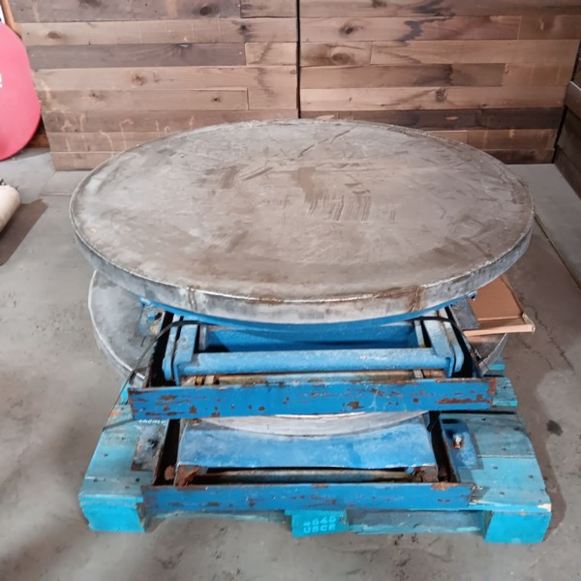 Scissor Lift Table with Aprox. 43" S/S Top (Loading Fee $50) (Located Fort Worth, TX)