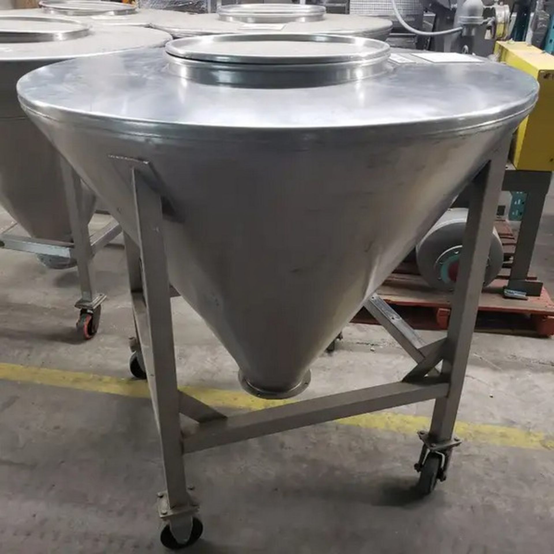Hopper\Tank conic 55'' Diameter x 48''tall 24'' dia. Cover 6 inch butterfly bottom valve outlet.Made - Image 2 of 8
