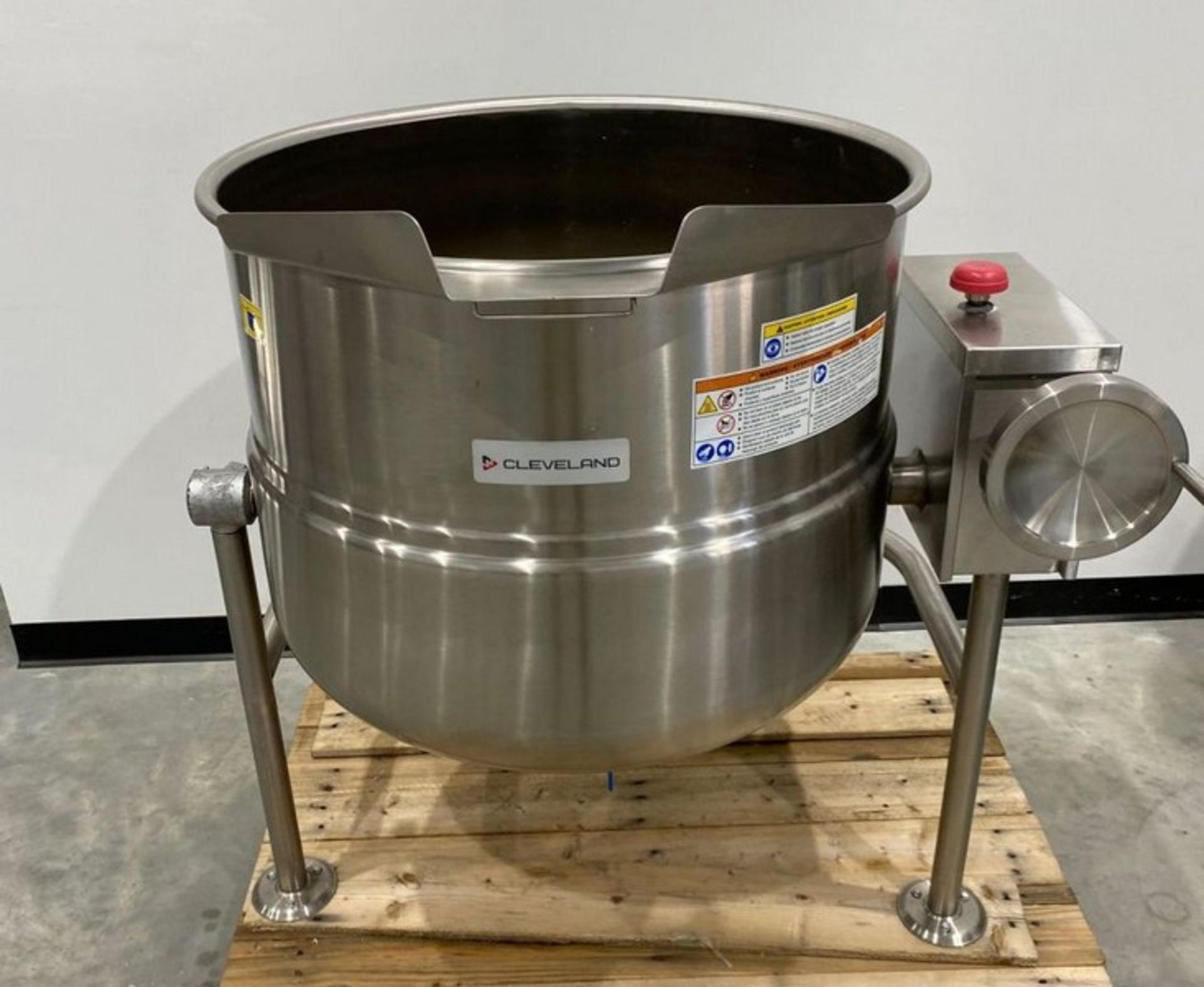 Cleveland 60 Gallon Kettle with Tilt Discharge. Unit was made in 2022. 316 Stainless Steel. MAWP: 50