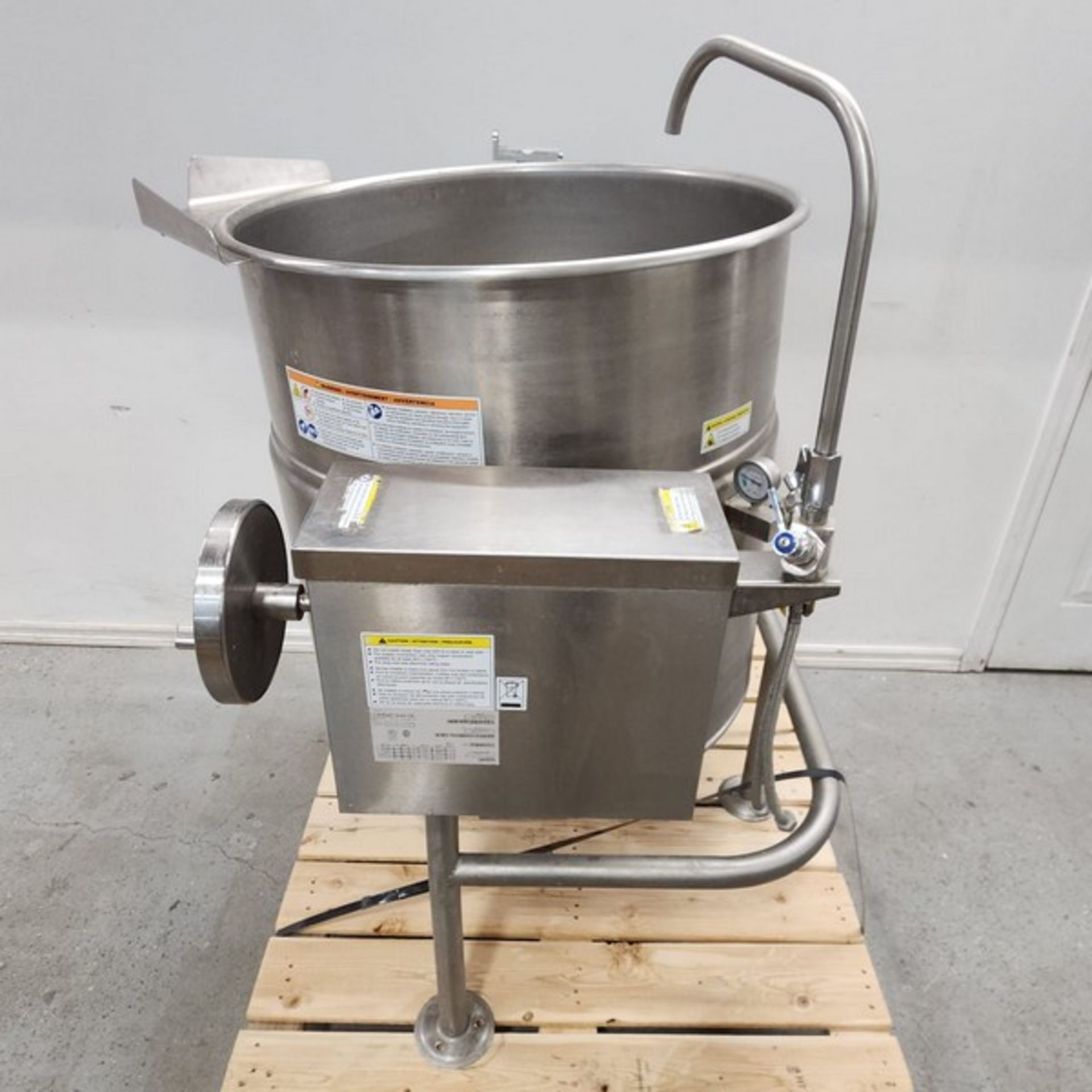 Cleveland 60gal Kettle Model KEL-60-T. 50 psi. Serial No. 1402230. KEL-T: Electric tilting steam - Image 5 of 7