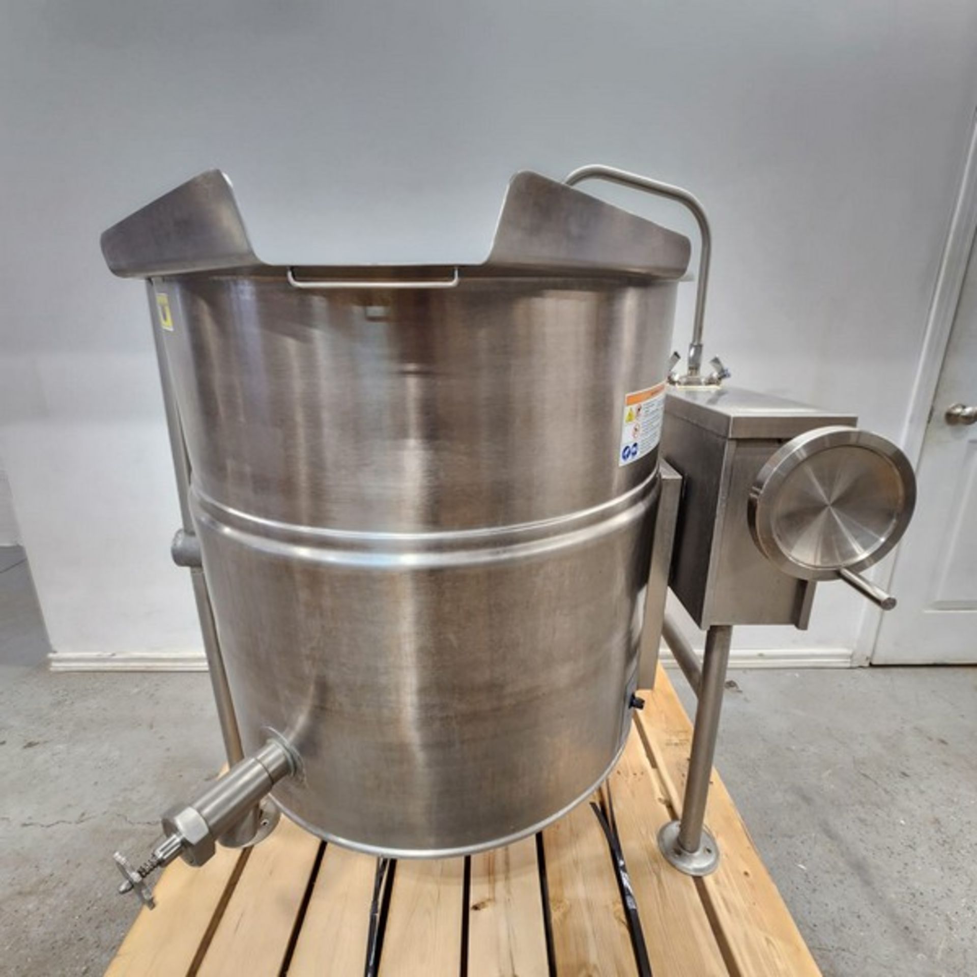 Cleveland 60gal Kettle Model KEL-60-T. 50 psi. Serial No. 1402230. KEL-T: Electric tilting steam - Bild 2 aus 7