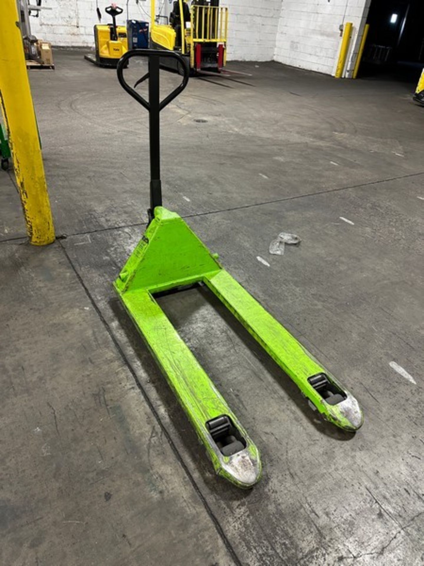 Pallet Jack: Uline 5,500lbs 48 x 27", Lime (Located East Rutherford, NJ) (NOTE: REMOVAL 2-DAYS