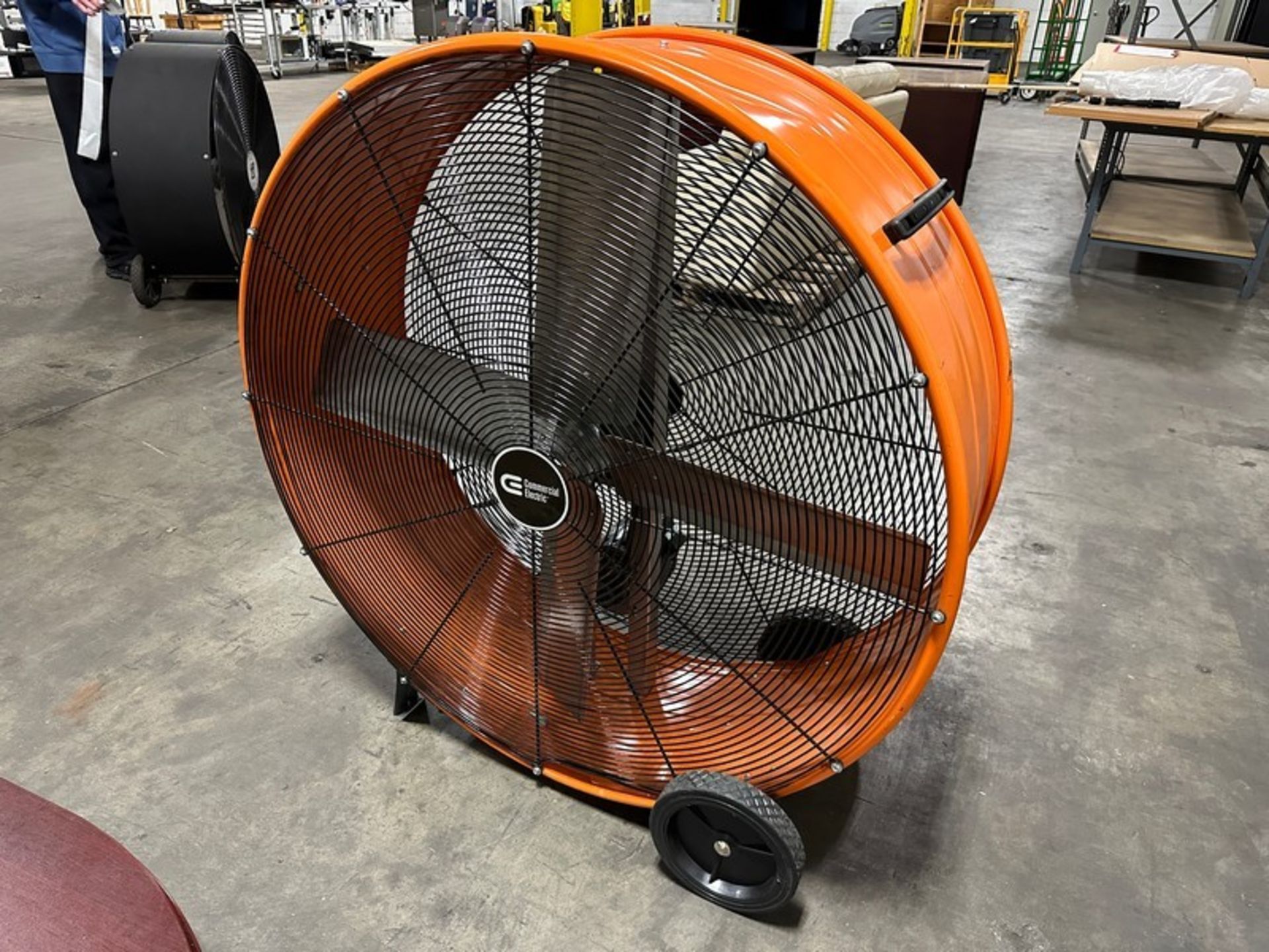 Drum Fan: 42" Heavy Duty Portable 2-Spd Belt Drive, bf42bdce (Located East Rutherford, NJ) (NOTE: