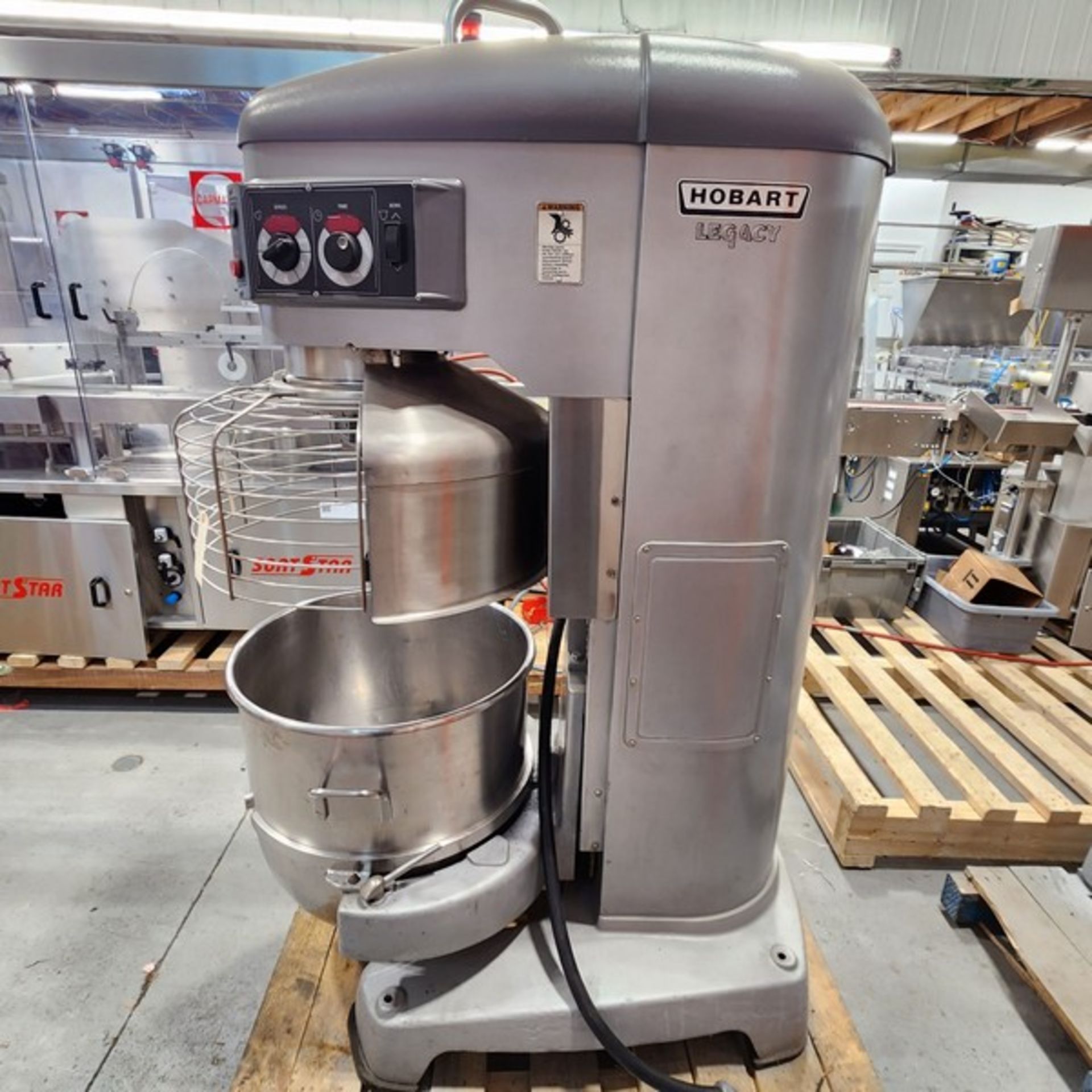 Hobart Mixer Model Legacy HL 1400N Serial Number 31-1464-783 with Bowl 140 pint. Flat aluminium - Bild 2 aus 5