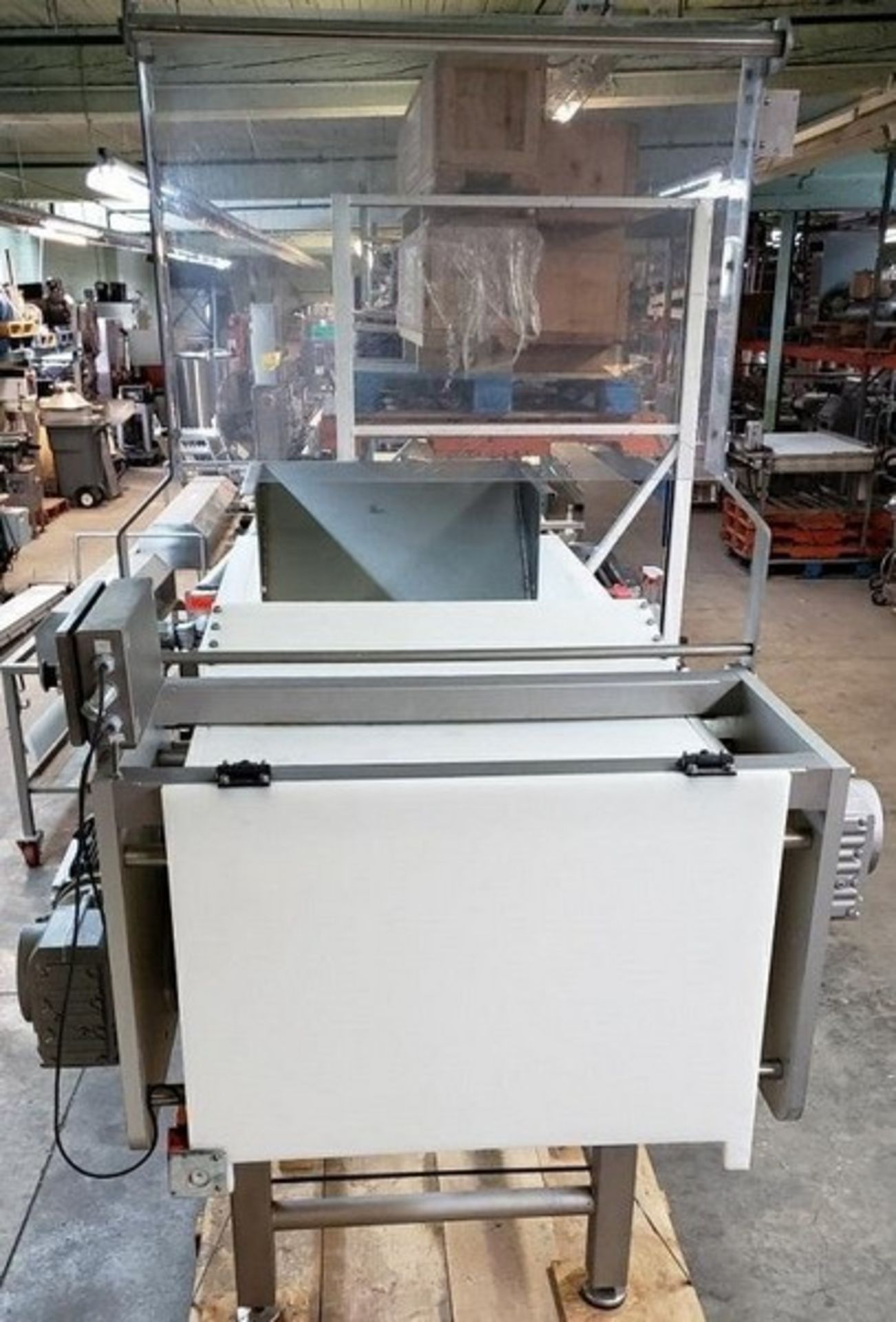 Sollich harmmer miller 208 / 480 volts 3 phases 60 hz Dimensions:62 inch high x 100 inch length x 54 - Image 5 of 7