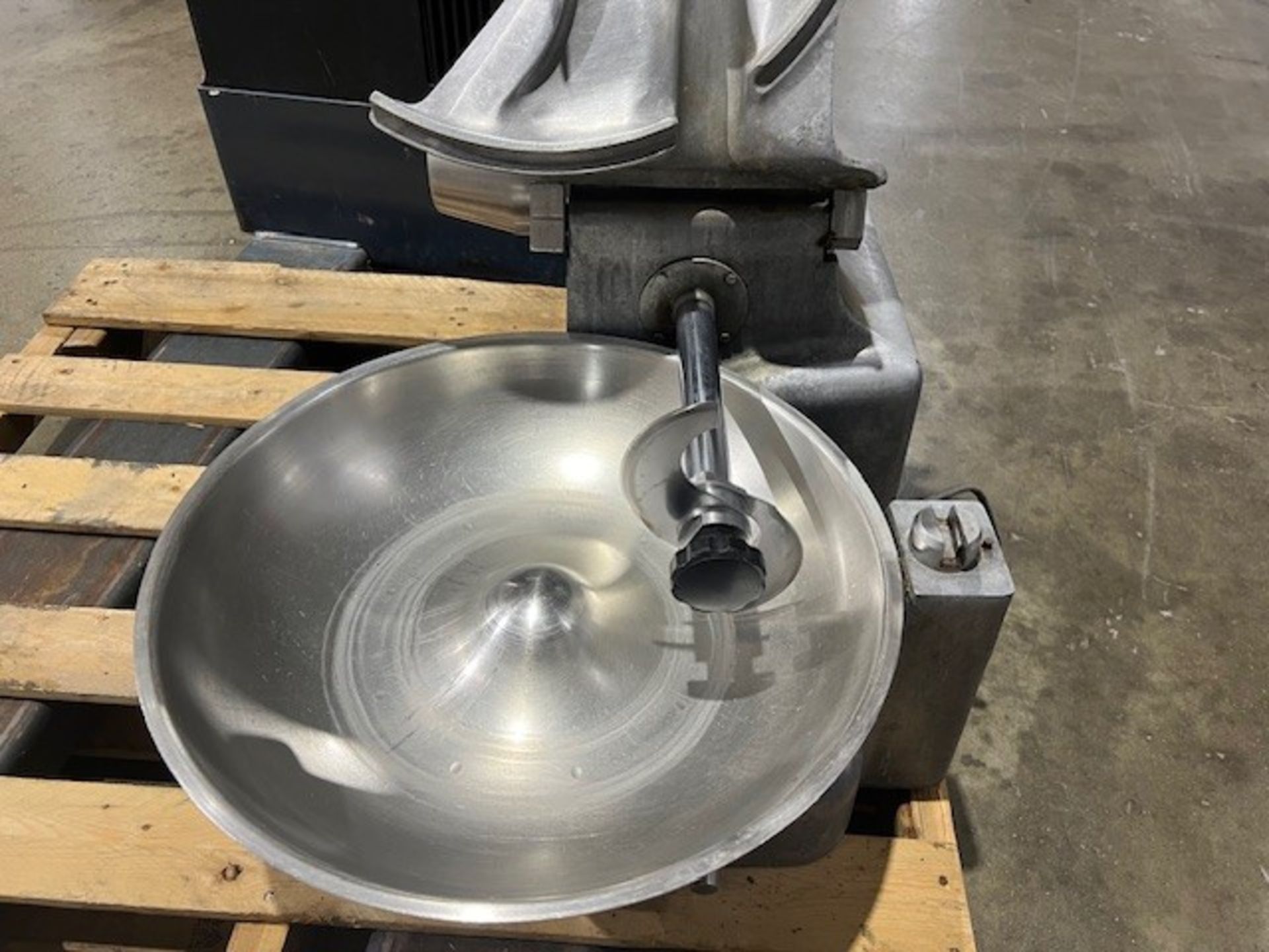 Hobart Bowl Chopper/Buffalo Chopper, Model 84181D includes 18" Dia. X 3" Deep S/S Bowl with Set - Bild 3 aus 4