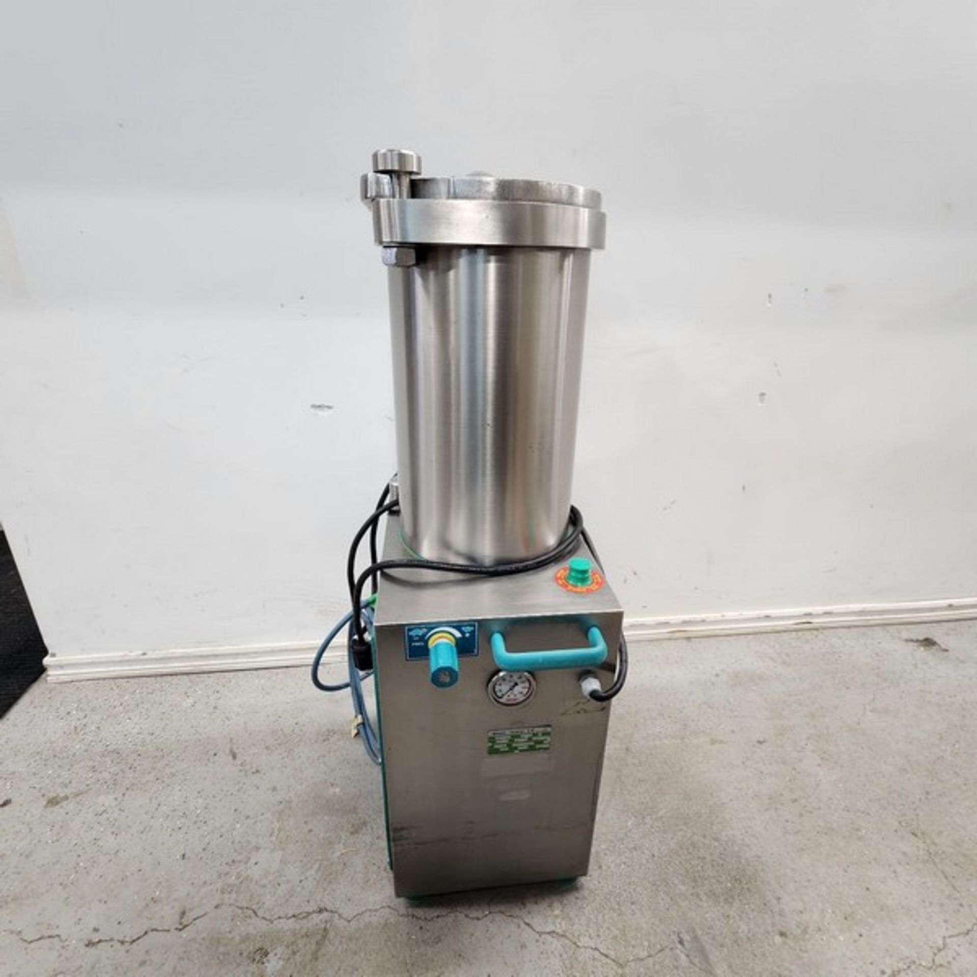 Omcan Sausage Stuffer model H25 110 volts 1 P year 2017 (Inv. #301I) (Loading Fee $150) (Located - Image 9 of 9
