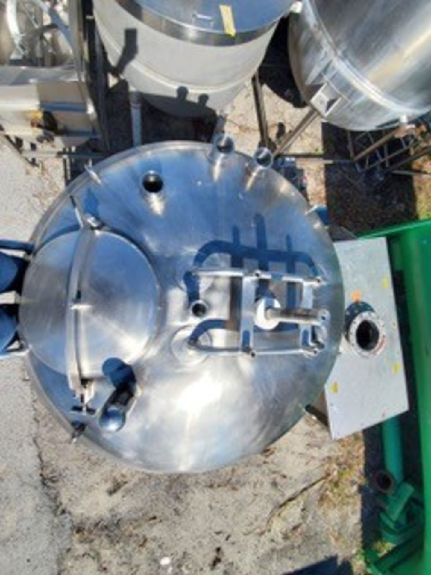 APV CREPACO 300 Gal MIX TANK- Jacketed - Max 75 PSI — 350º F Max Temp. 14" Impeller — 2 3/8 " in - Image 3 of 8