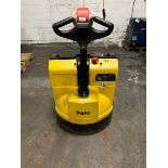 Electric pallet jack: 2021 Yale 581 hrs Walk, mpb045vgn24t2646 (Located East Rutherford, NJ) (