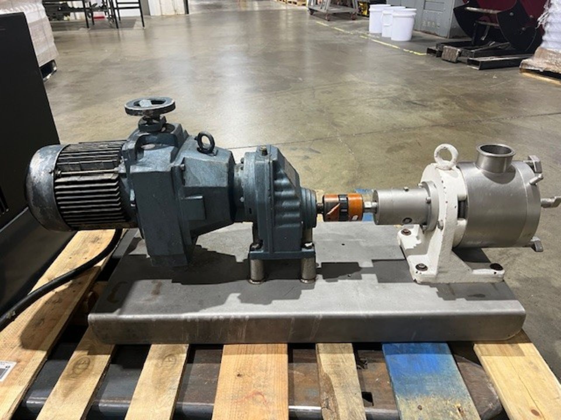 WatsonMarlow 2 hp Sine Pump, Model MR125 with 3 Phase Motor with Speed Control Built-In, New Rotor