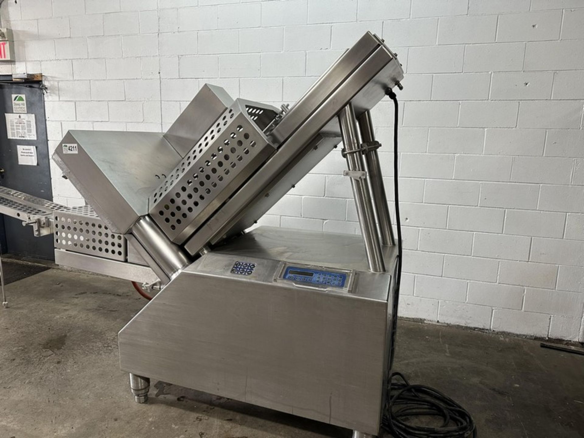 Weber Slicer, Model CCS 5000 with Up to 500 Slicers Per Min. Capacity, Conveyor Length 58", - Bild 4 aus 17