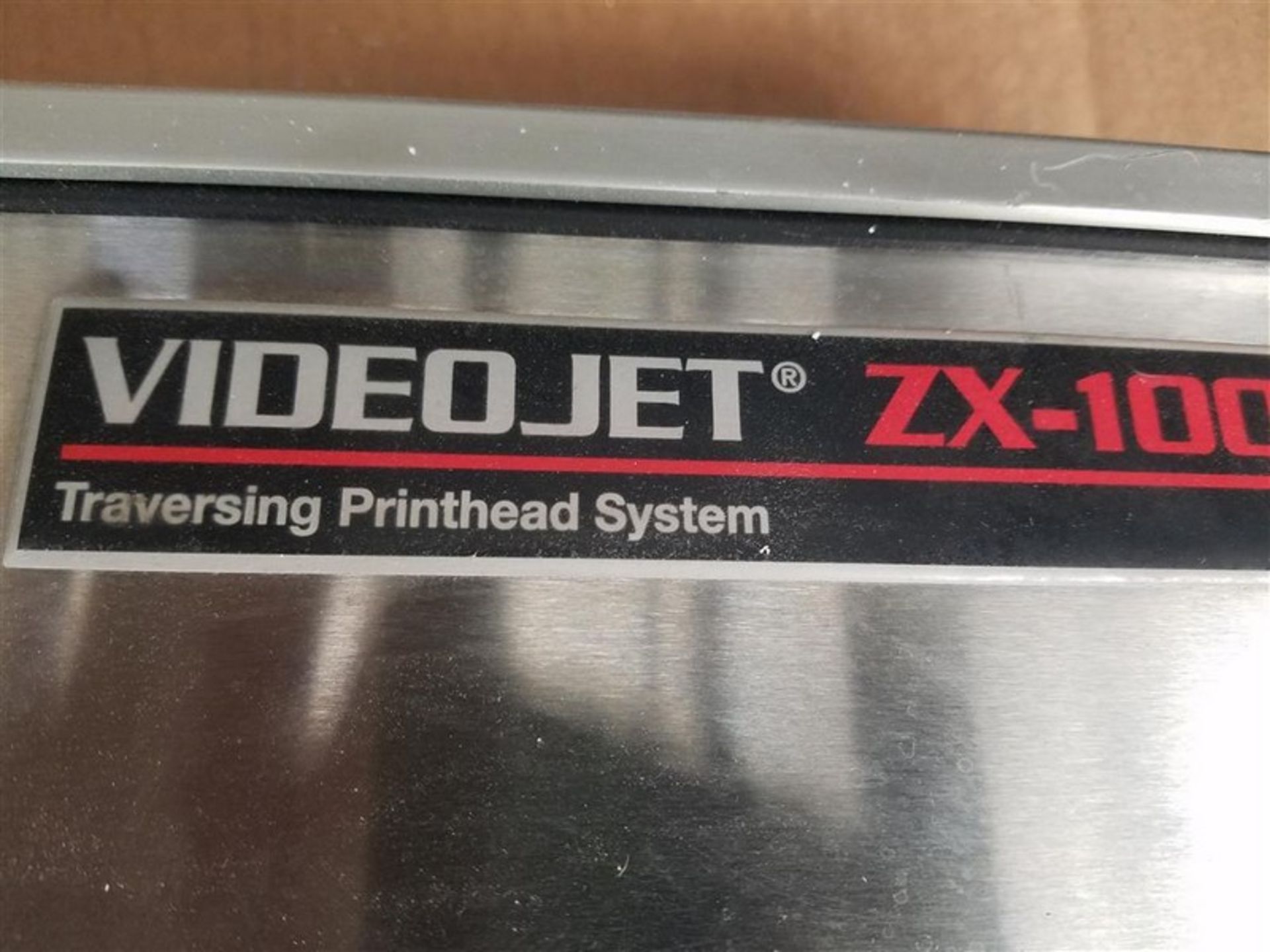 VideoJet Ink Jet Coding Machine, Model 1510, S/N 1003457C11ZH, Volt 100 - 120/200-250, Single - Image 4 of 10