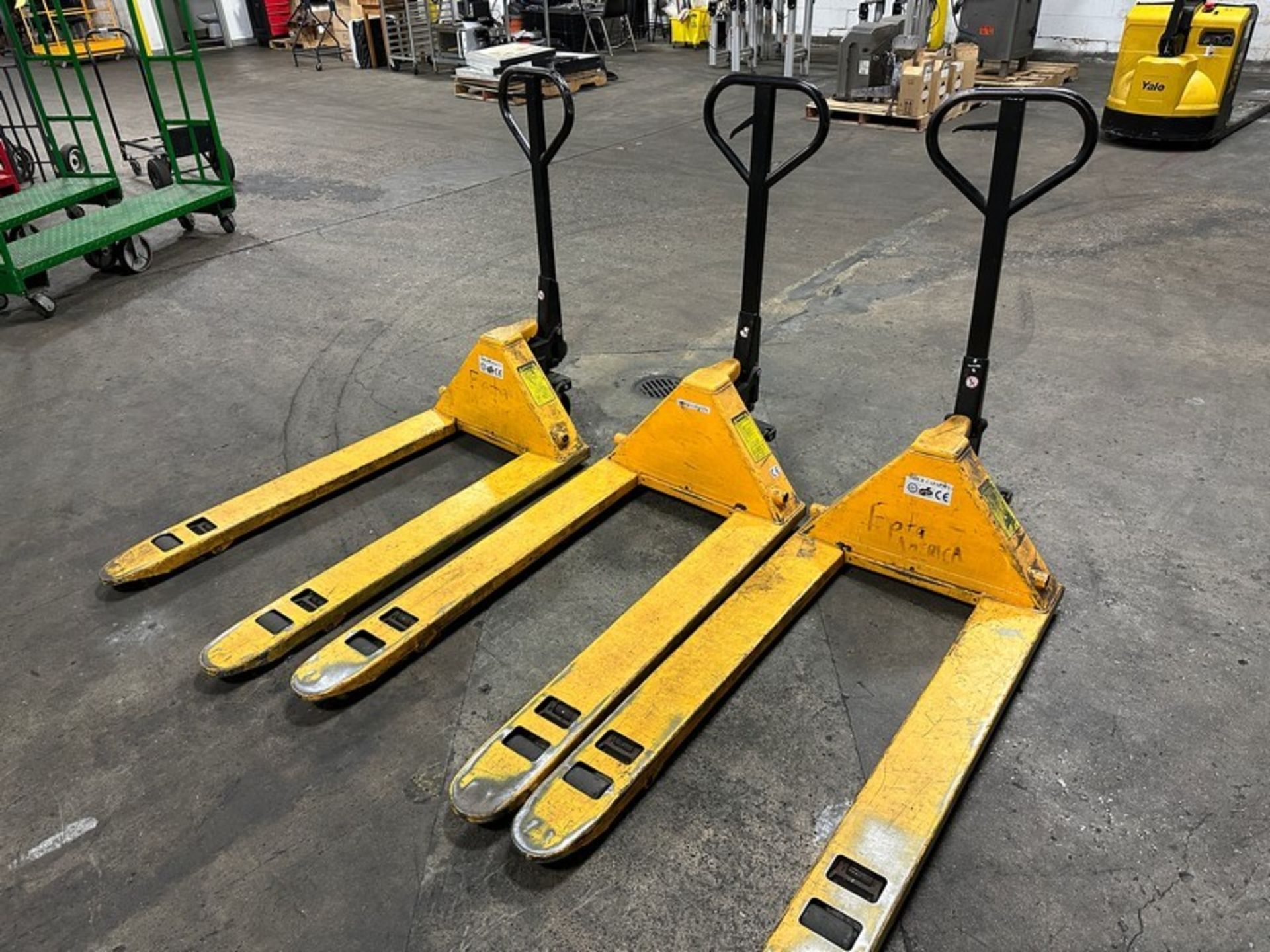 Pallet Jacks: LOT (3pcs)-Damage to frames -c pics These all have some frame damage, can possibly - Image 2 of 7