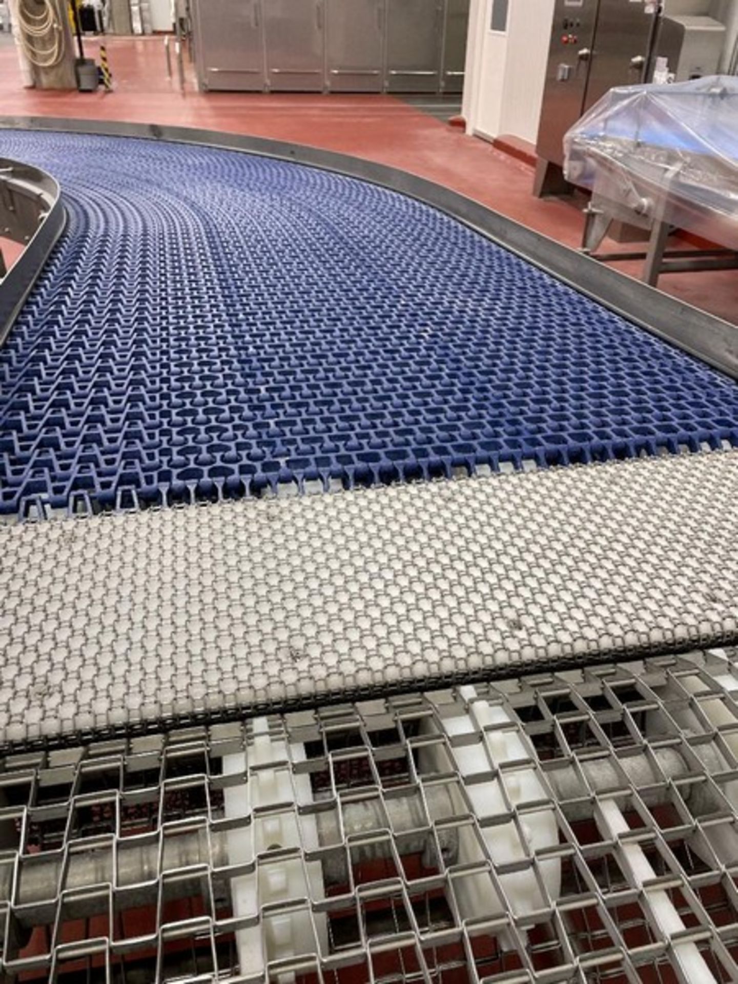 Aprox. 36" W x 90 Degree Blue Intralox Belt Conveyor, 17 foot from Corner to Corner with 2" Side - Image 2 of 7