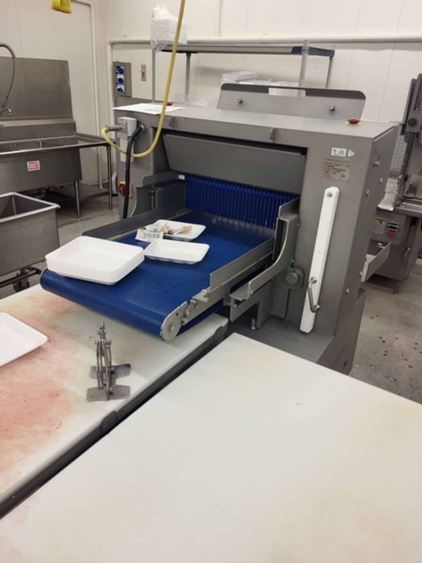 Grasselli Vertical Meat Slicer, Model NSL600 (2013), 208 Volts, 3 Phase for Obtaining Perfectly Even - Bild 3 aus 4