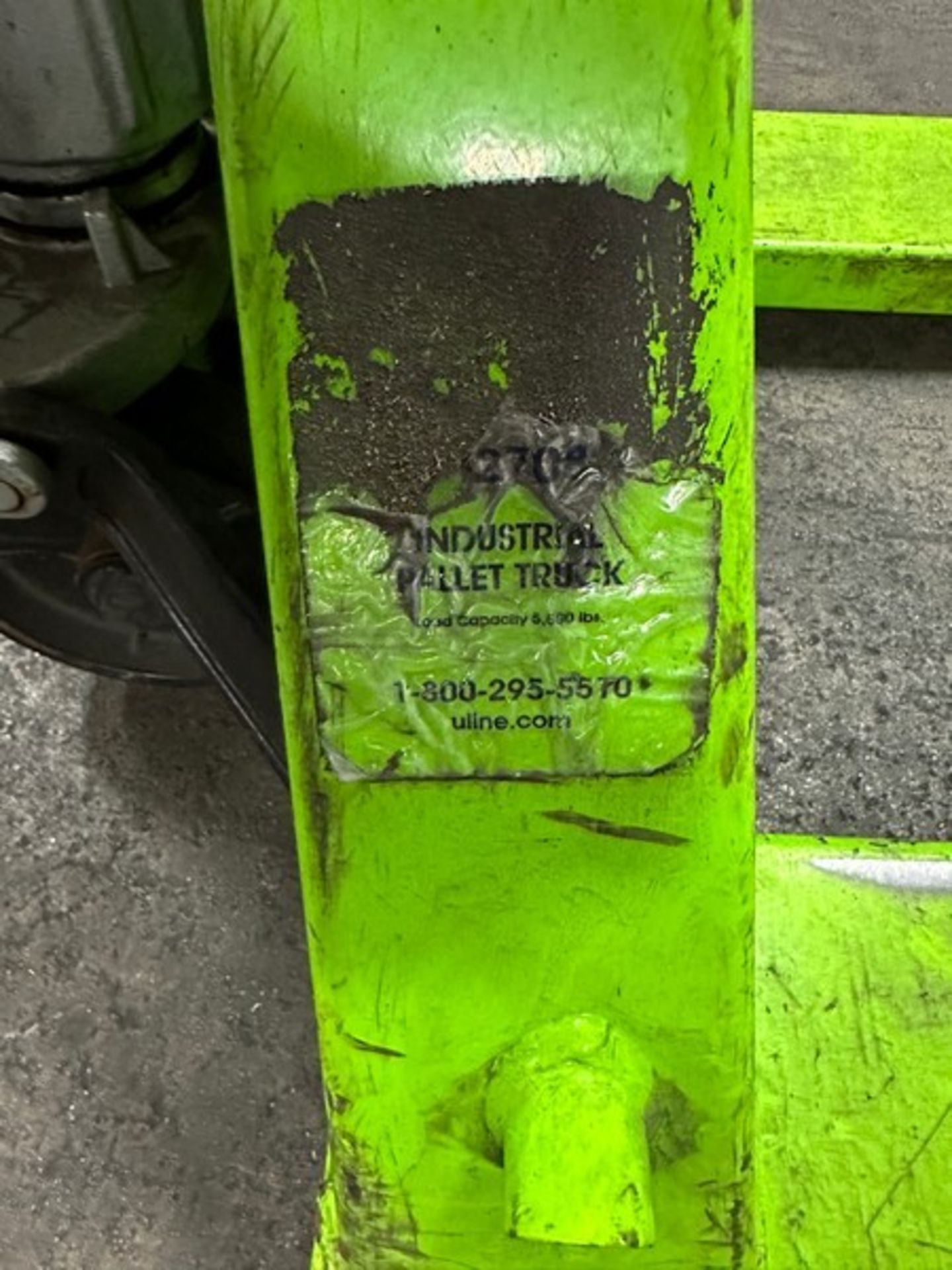 Pallet Jack: Uline 5,500lbs 48 x 27", Lime (Located East Rutherford, NJ) (NOTE: REMOVAL 2-DAYS - Image 3 of 5