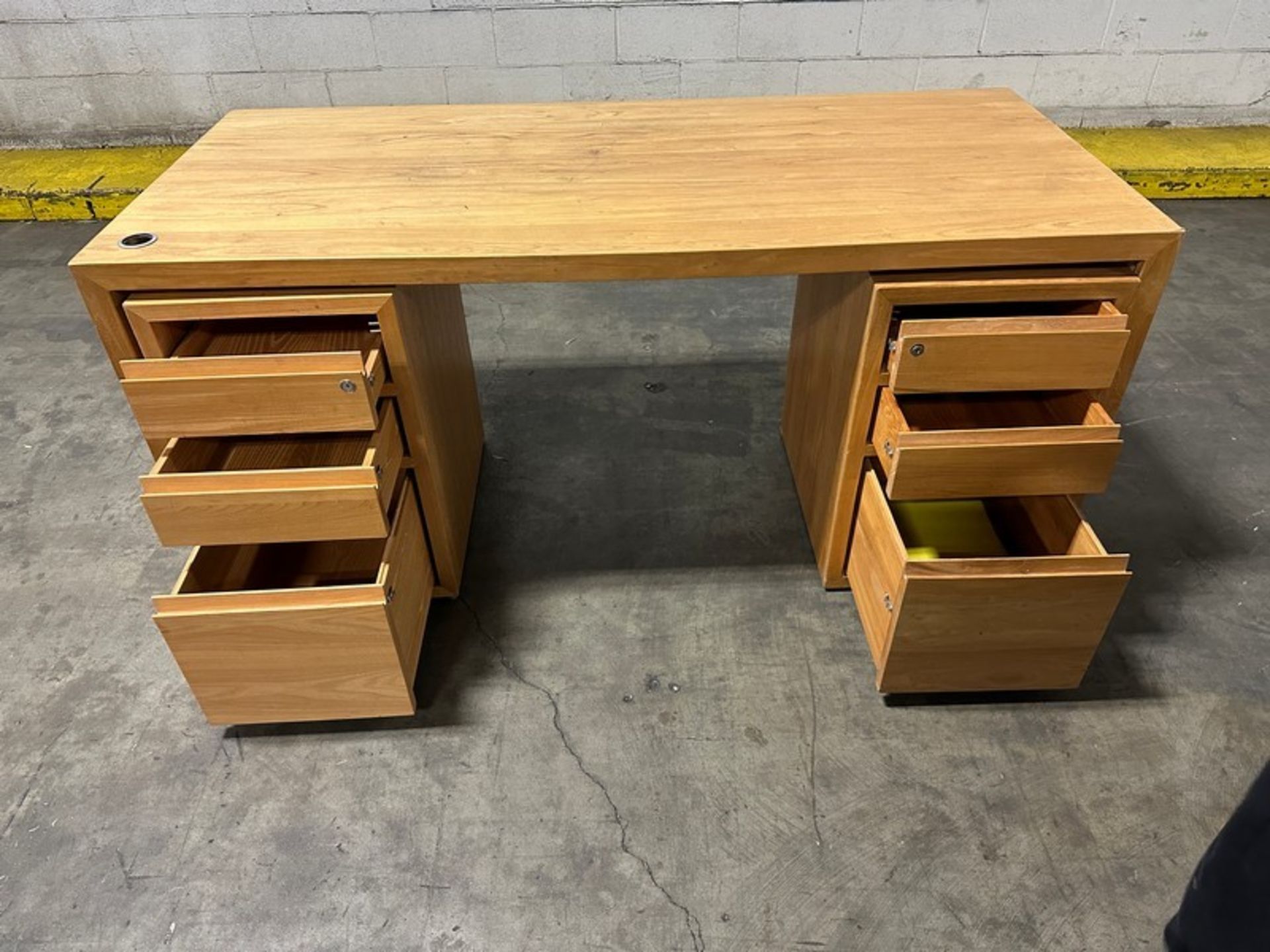 Desks: LOT (7pcs) 66" x 30" x 29"h (Located East Rutherford, NJ) (NOTE: REMOVAL 2-DAYS ONLY - Image 3 of 4