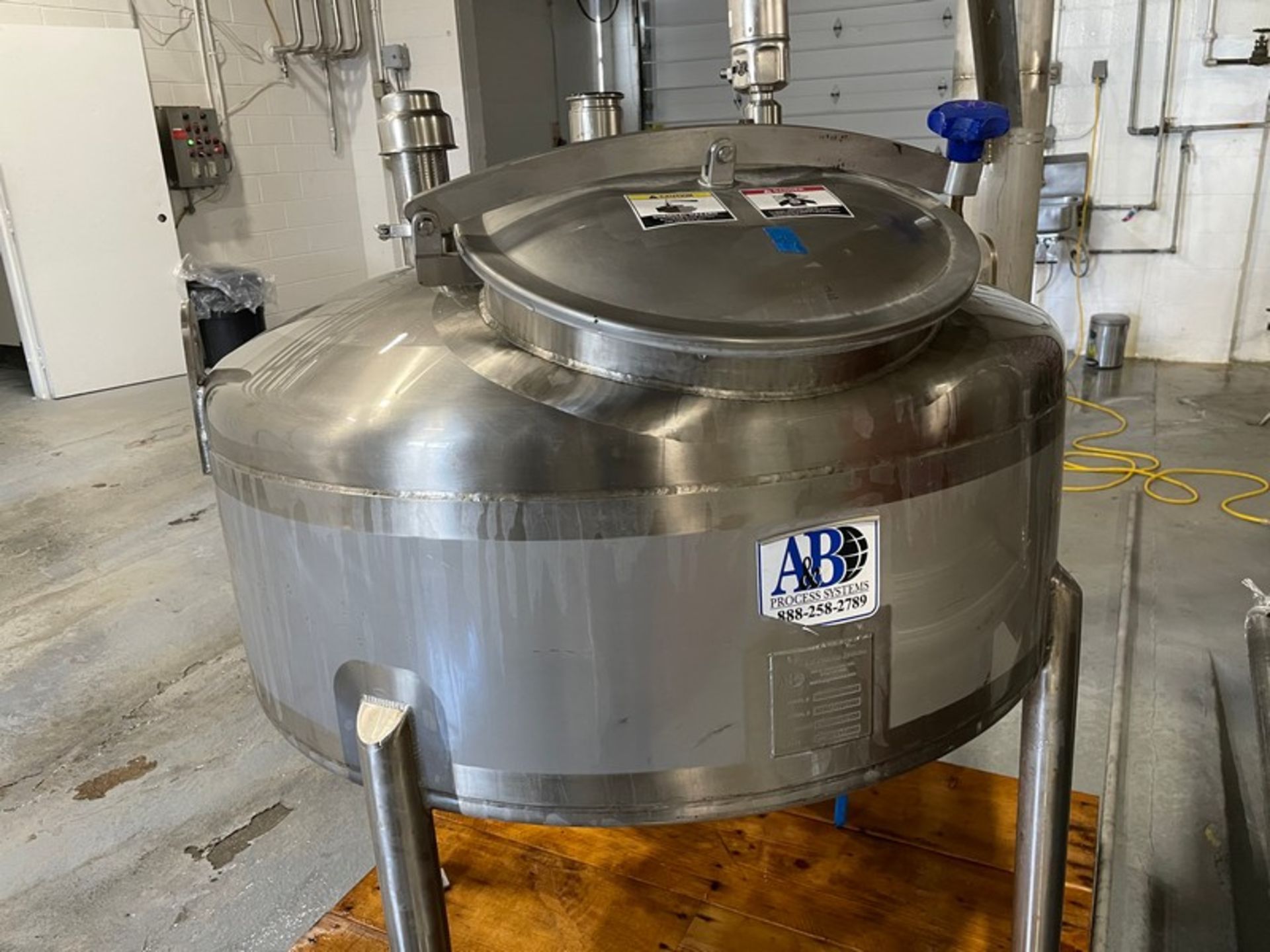 Stainless Steel Balast Tank with level sensor, 3" air valve and CIP - AB Process Systems Model: AG