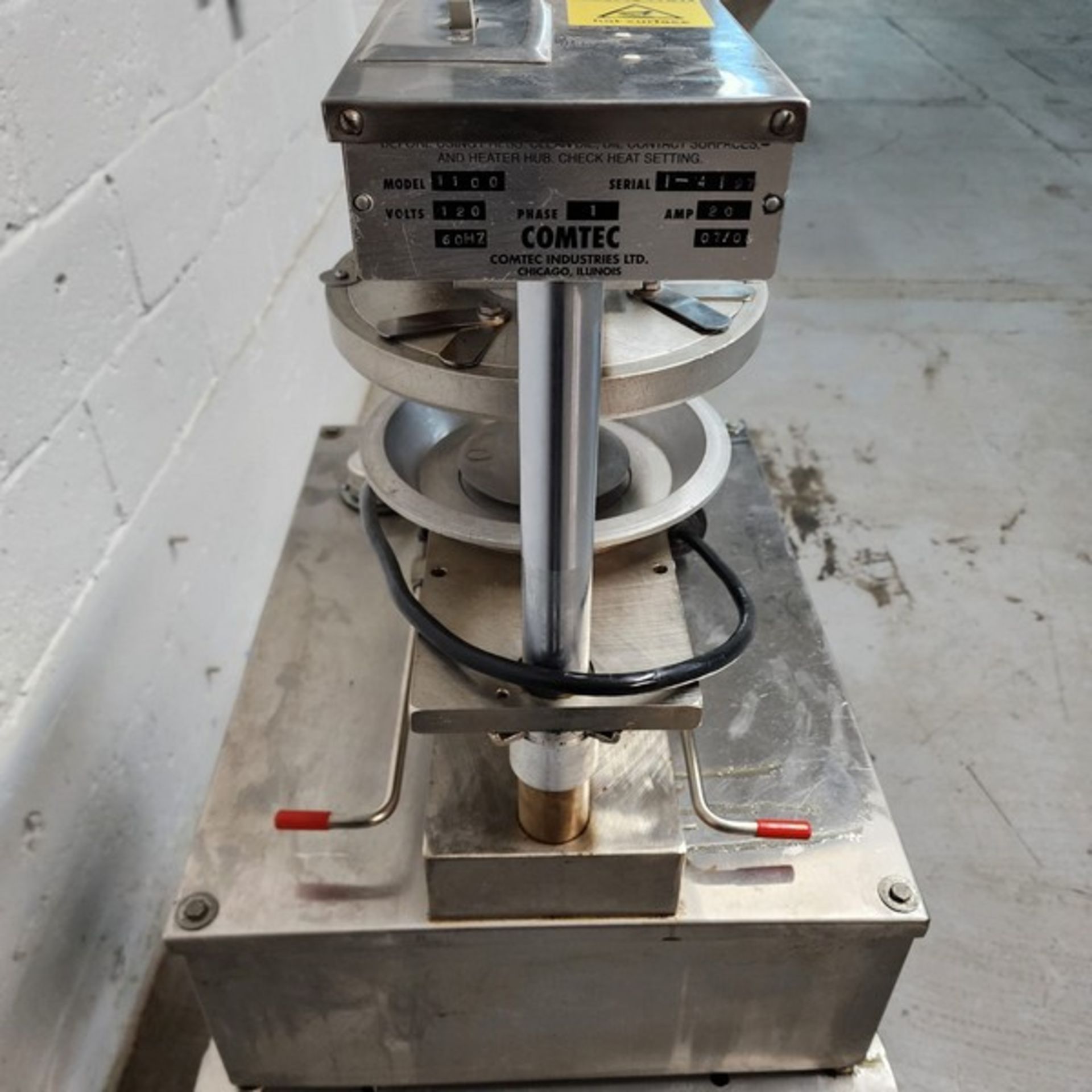 Comtec pie press model 1100 120 volts in good working condition (Item #103T) (Simple loading Fee $ - Image 3 of 6