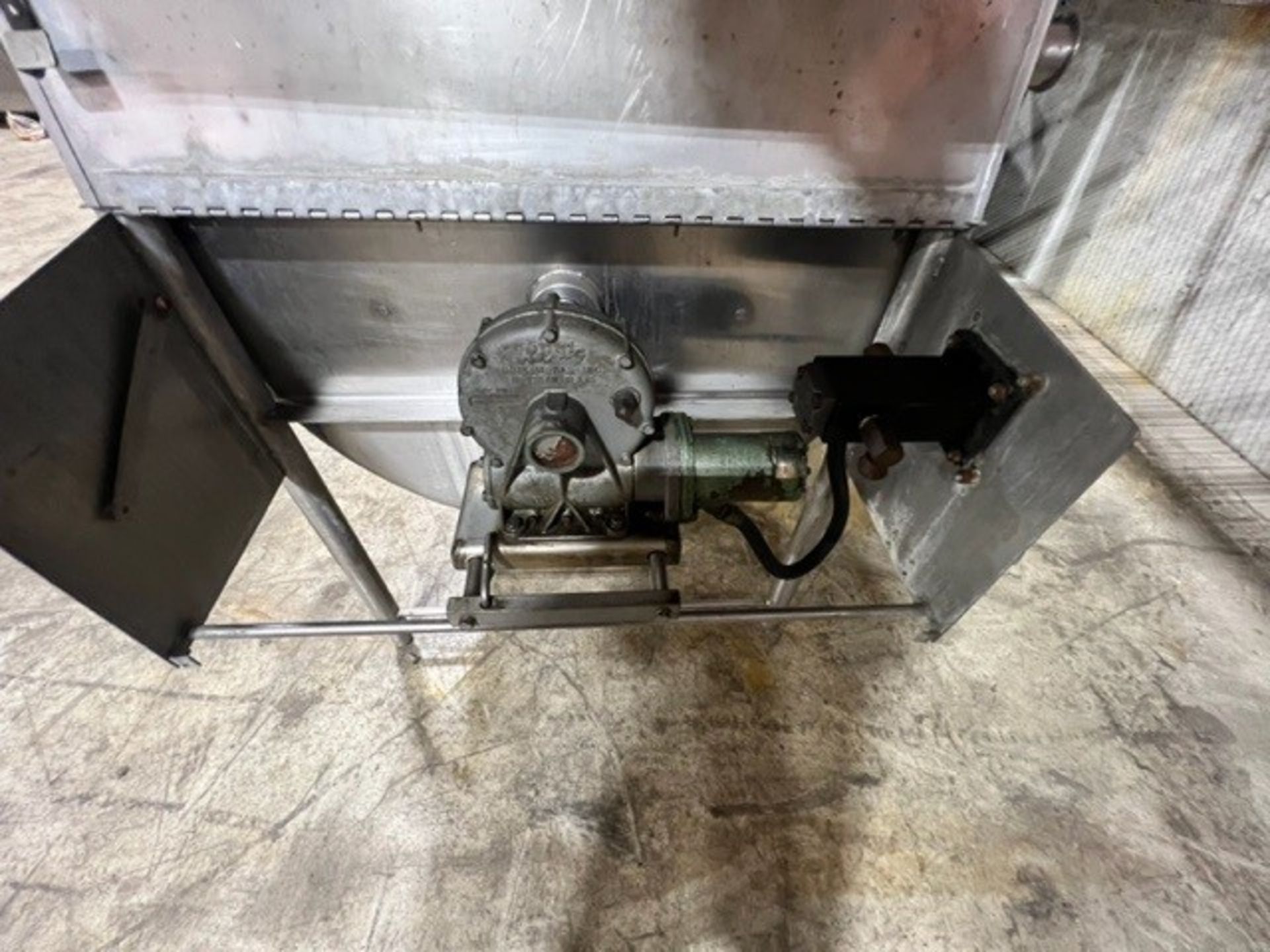 Crepaco Aprox.150 Gal. All S/S Paddle Blender, S/N 1696, Hydraulic Driven, 3" Outlet Hinged Lid, - Image 6 of 10