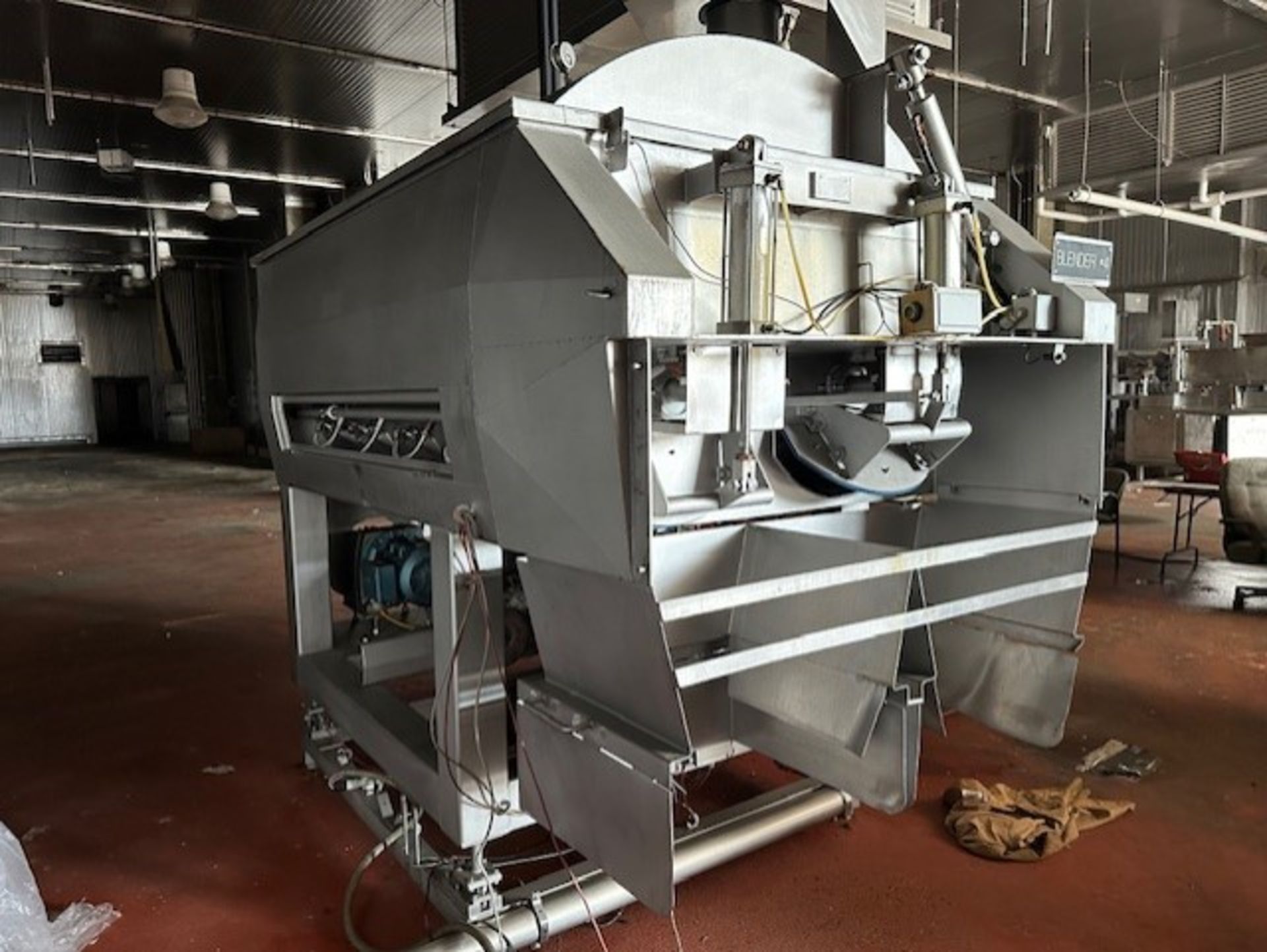 2,500 lbs. FPEC CO2 Bottom Injection Mixer (LOCATED IN OZARK, AL) - Image 2 of 7