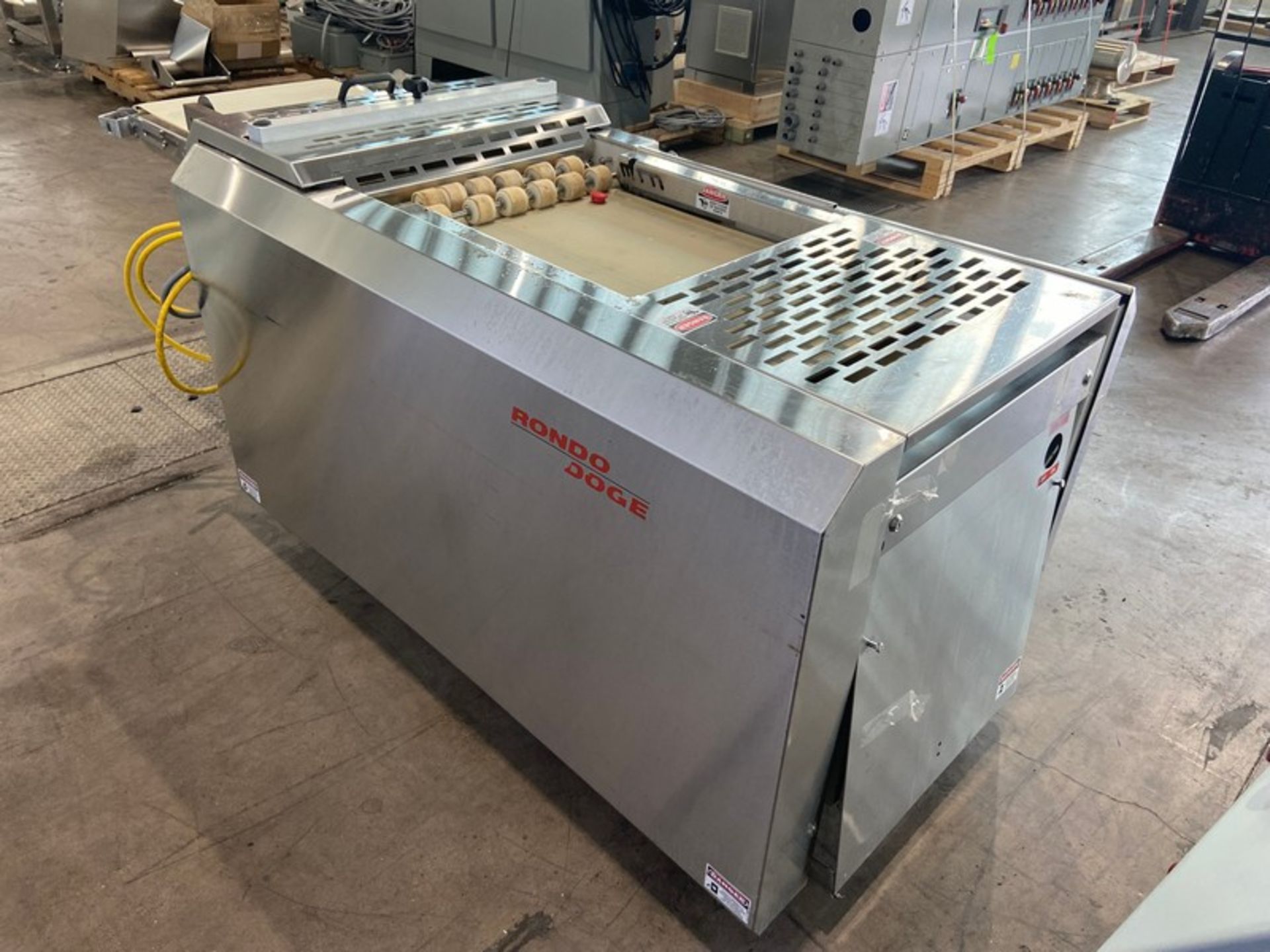 Rondo Doge Dough Cutter Unit, with Aprox. 22" W Conveyor Belt, Mounted on Portable Frame (INV# - Image 5 of 9