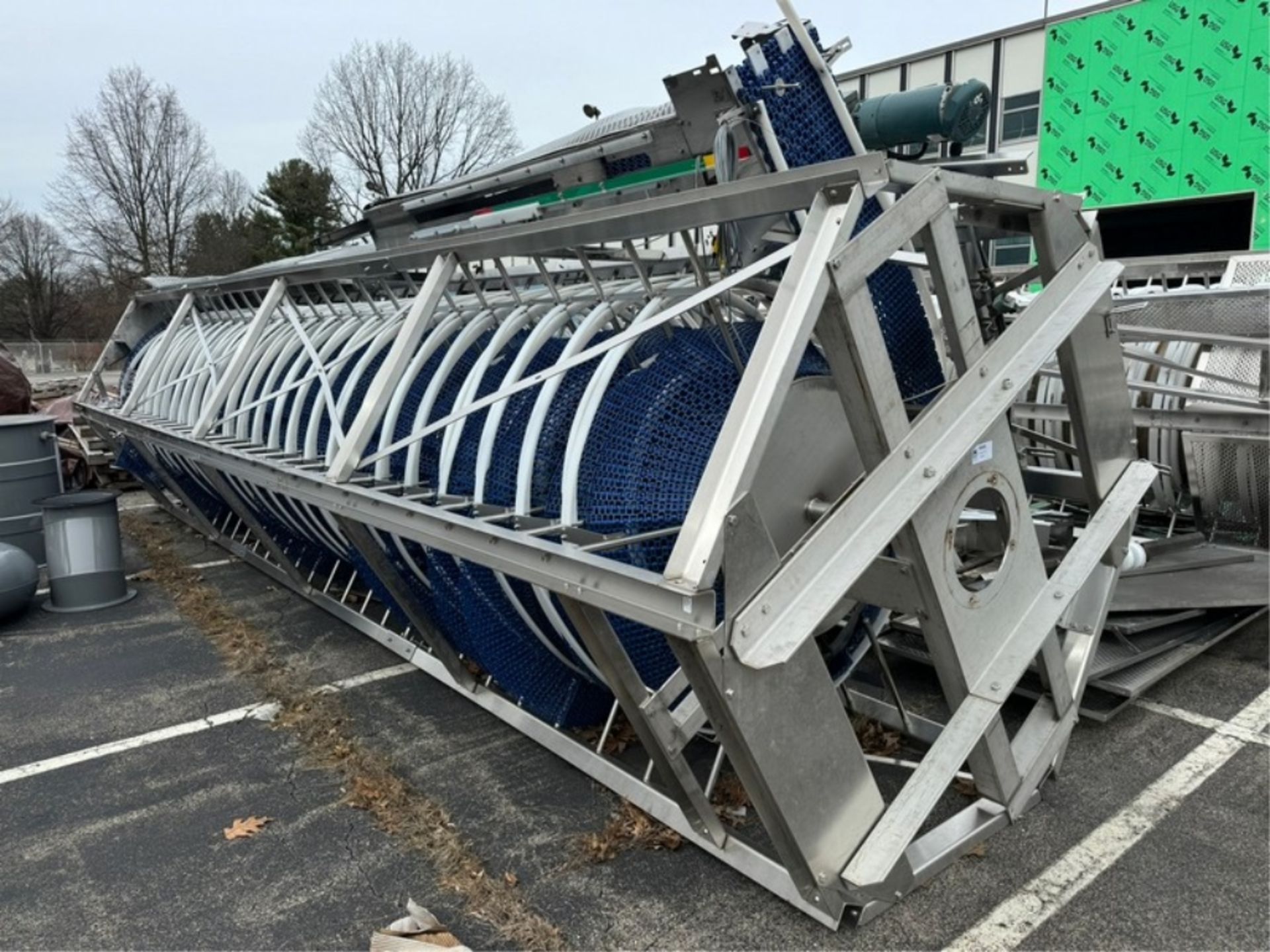Spiral Conveyor System, Overall Height: Aprox. 27 ft. H x 16" W Conveyor Chain, with Top Mounted