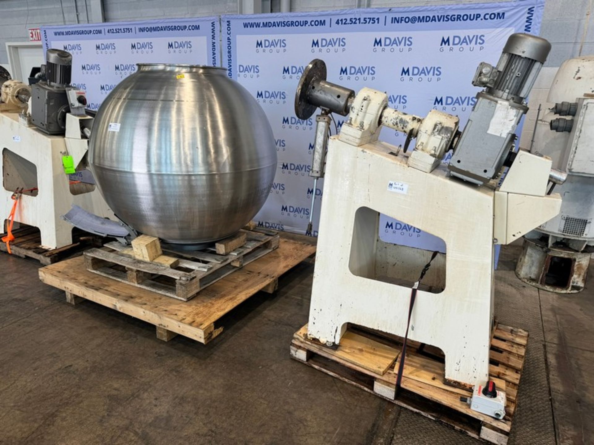 S/S Panning Ball, with Base, Includes 3 hp Agitation & Drive, with NORD Motor, 230/460 Volts, - Image 2 of 10
