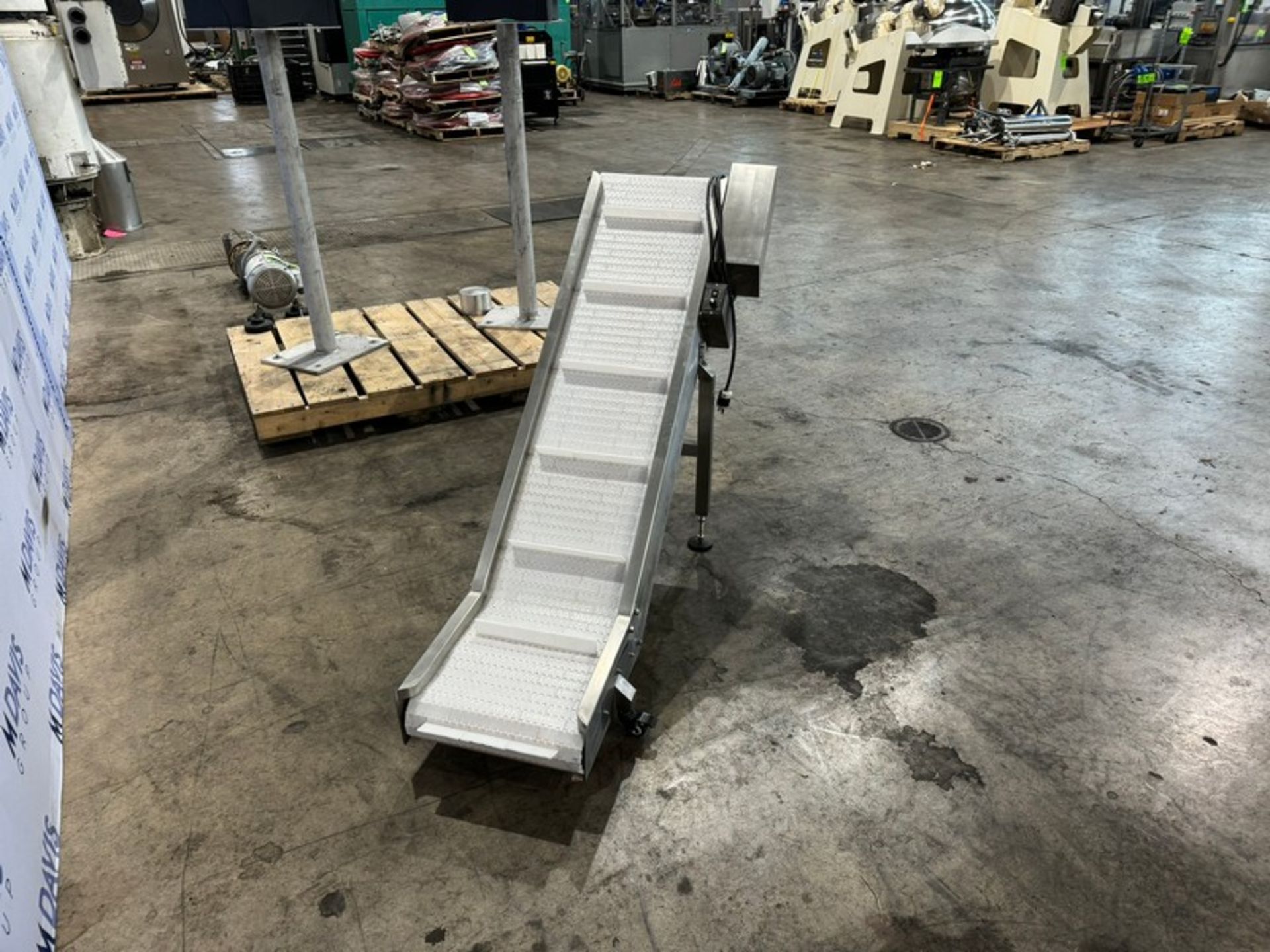Incline Cleated Take Away Conveyor, Cleat Spacing: Aprox. 10" W, Peak to Floor Height: Aprox. 42" H, - Image 4 of 4
