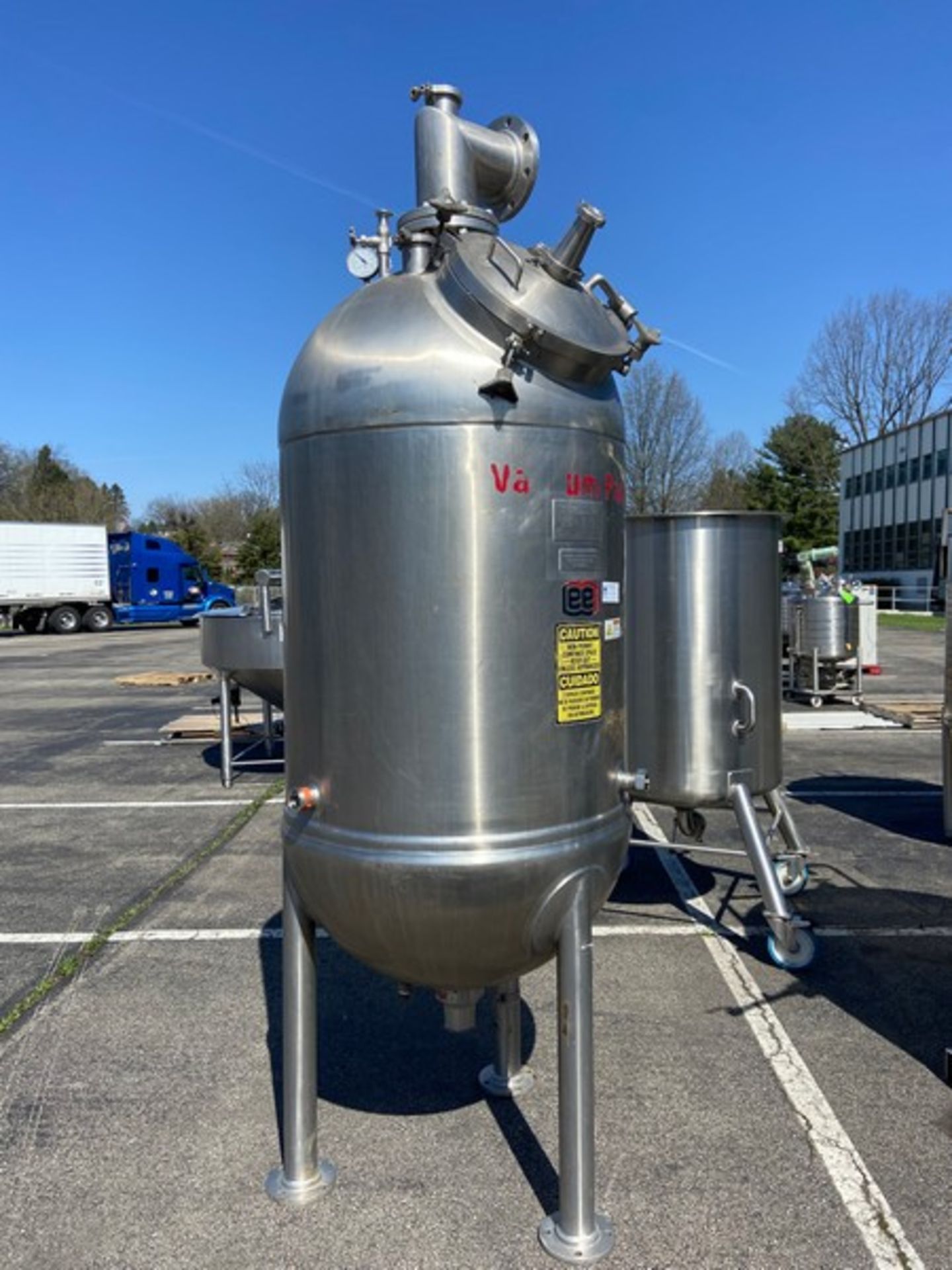 LEE S/S Vacuum Vessel, S/N 13755-1, NAT'L BD: 8121, MAWP Jacket 90 PSI @ 332 F, MDMT Jacket -20