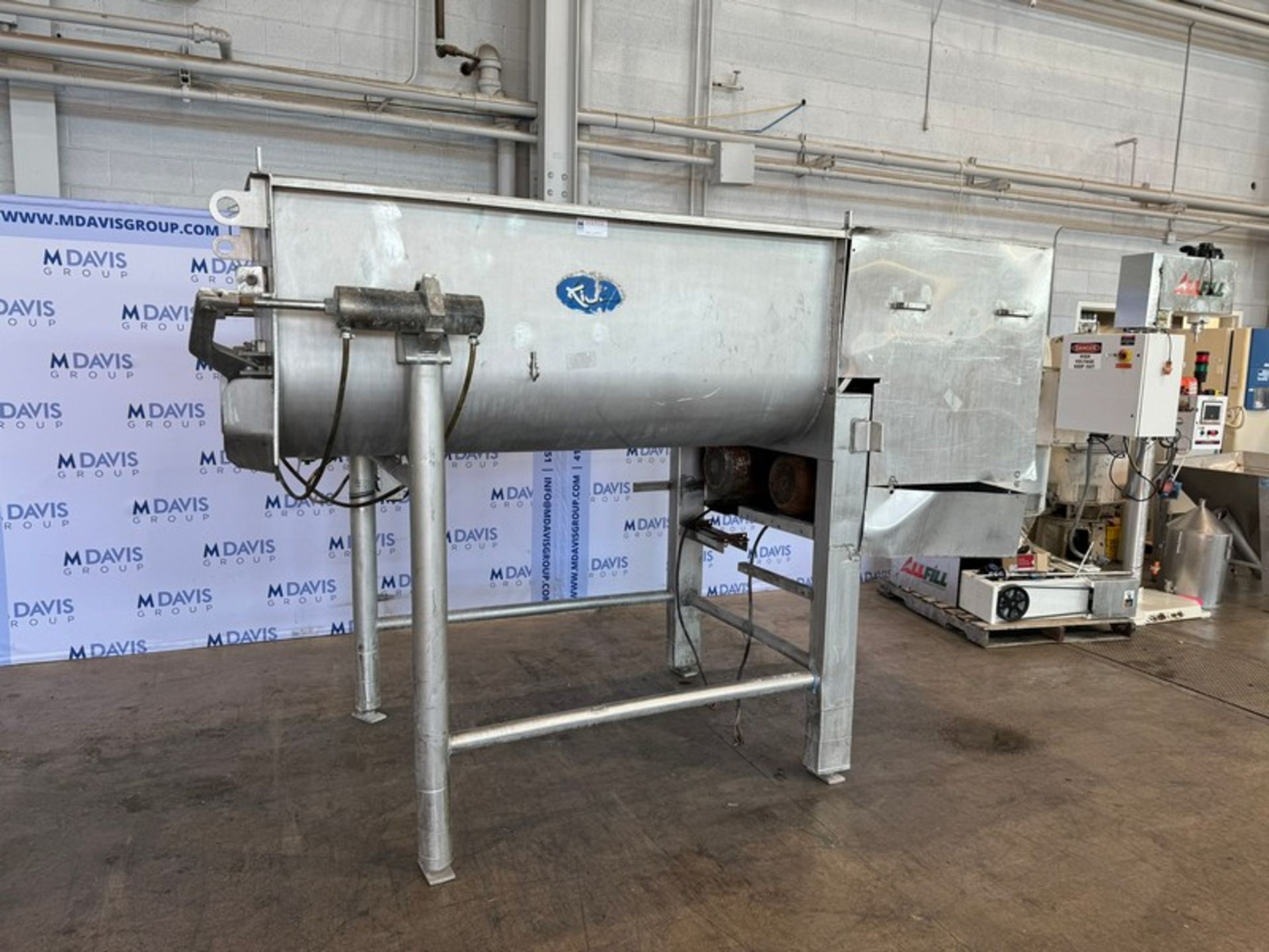 Reitz Dual S/S Paddle Blender, M/N RS-23-K5606, S/N RS-83003179, Compartment Dims.: Aprox. 72" L x