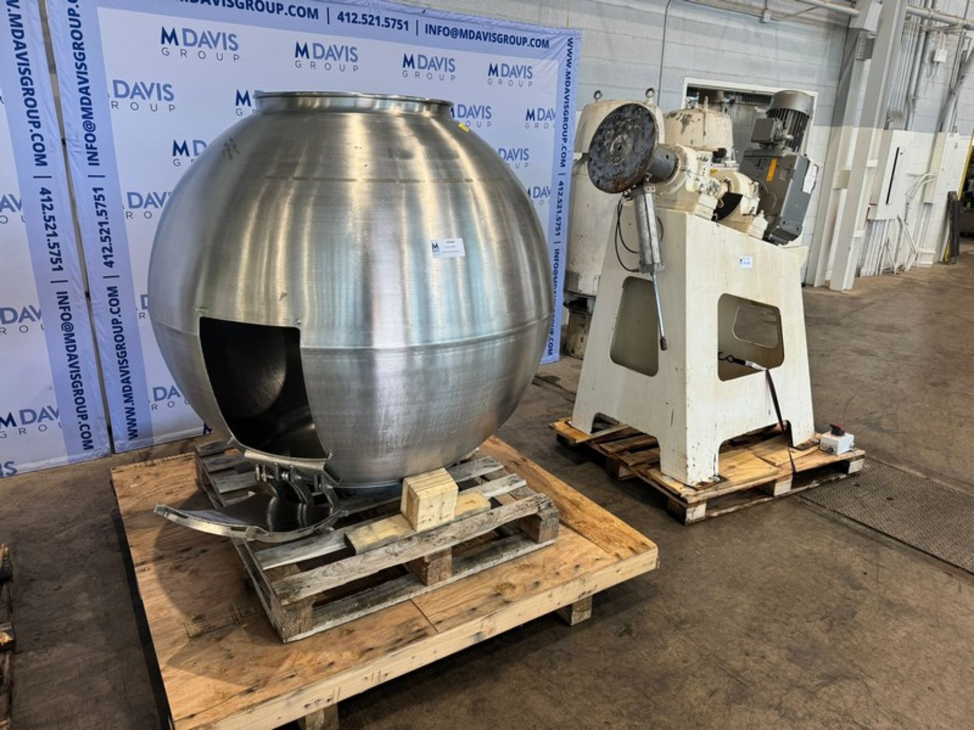 S/S Panning Ball, with Base, Includes 3 hp Agitation & Drive, with NORD Motor, 230/460 Volts,