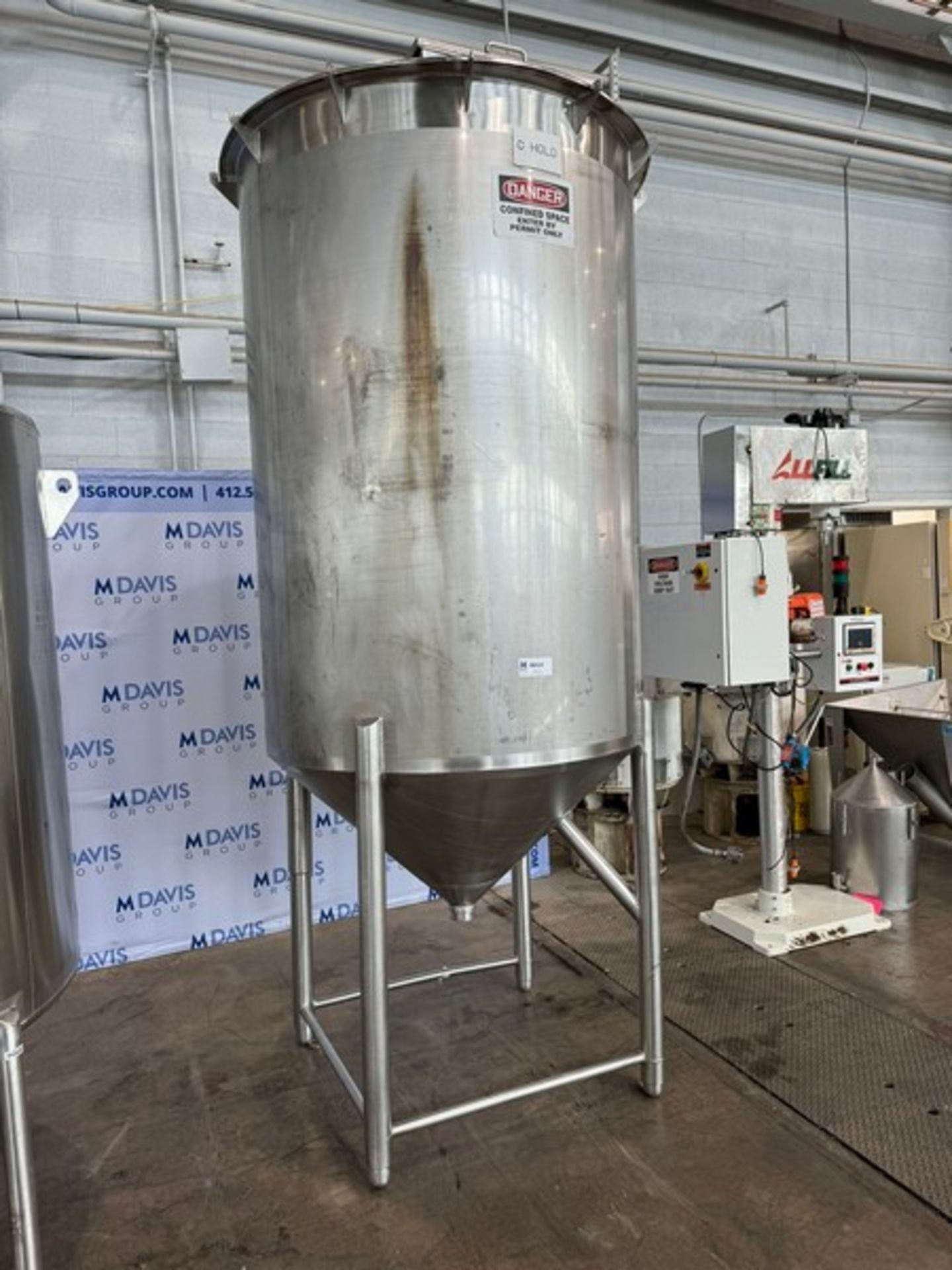 Walker 600 Gal. S/S Single Wall Tank, M/N CB, S/N 4228, 304 SS, with Cone Bottom, with Aprox. 3" - Image 2 of 12