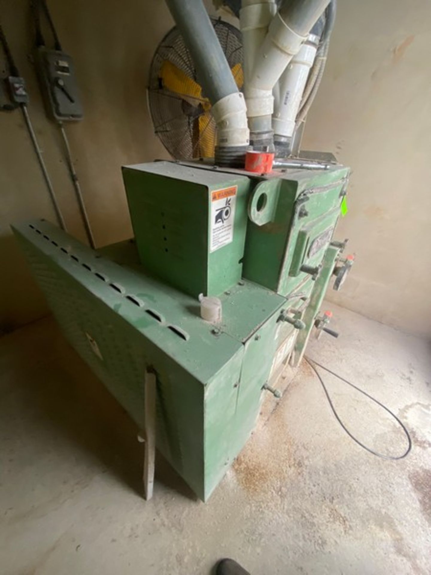 Roskemp 20 hp Mill, with 1470 RPM Motor, 200/400 Volts (OL37) (RIGGING, LOADING, & SITE - Image 14 of 16