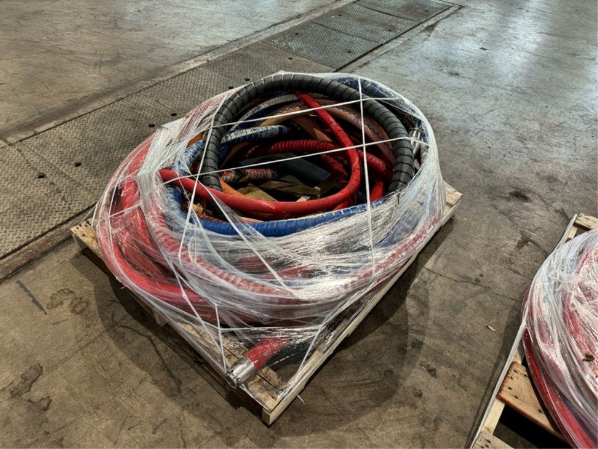 Assorted Transfer Hoses, Assorted Lengths, with Aprox. 1-1/2" Clamp Type Ends (NOTE: Pallet - Image 3 of 4