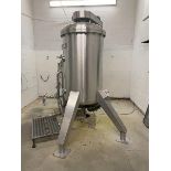 274 Gallon (1040 liter) DE Filter. Manufactured by Della Toffola. 101 psig (7 bar) MAWP @185F (