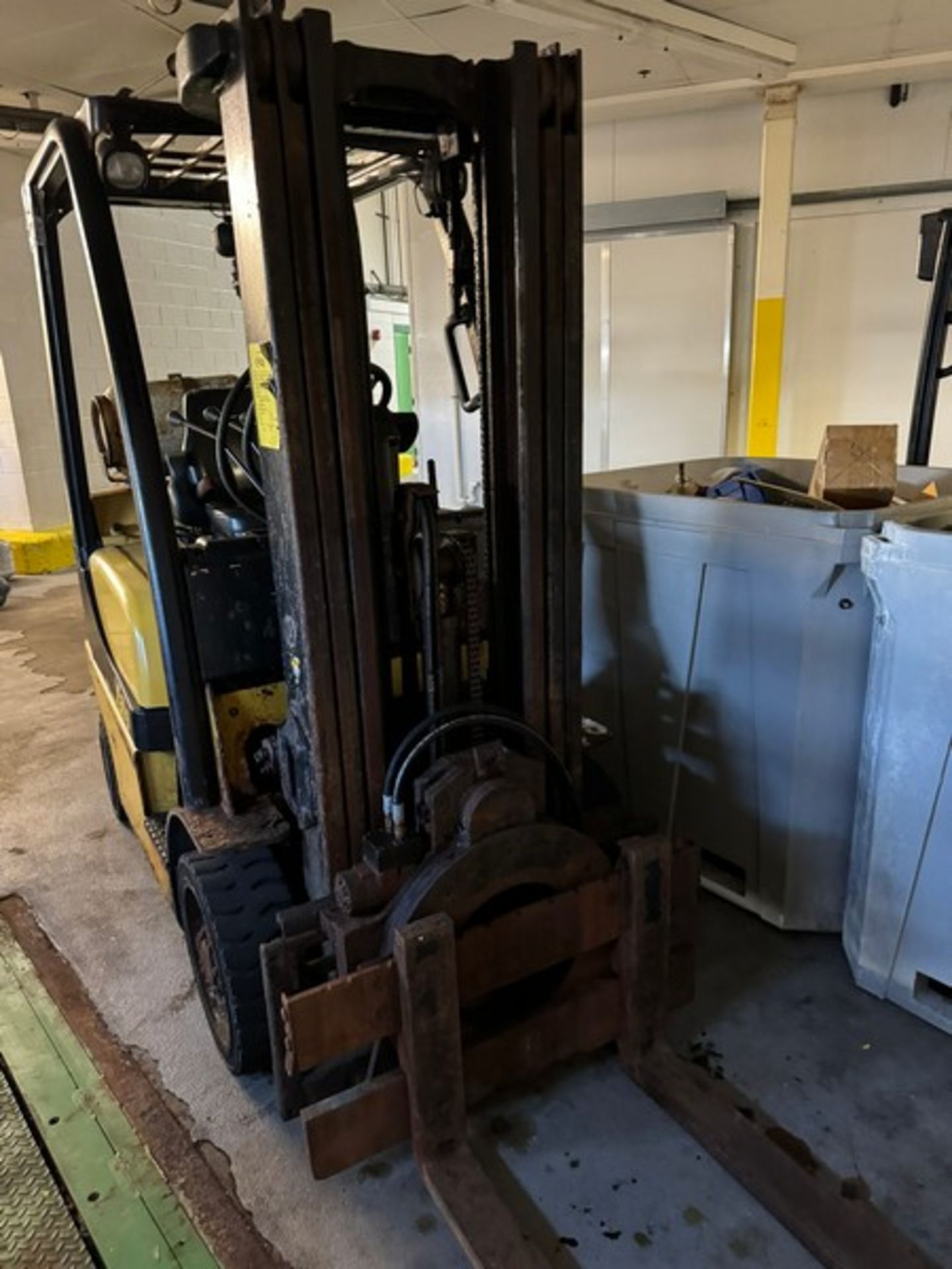 YALE 4,650 lbs. Sit-Down Propane Forklift - Image 4 of 7