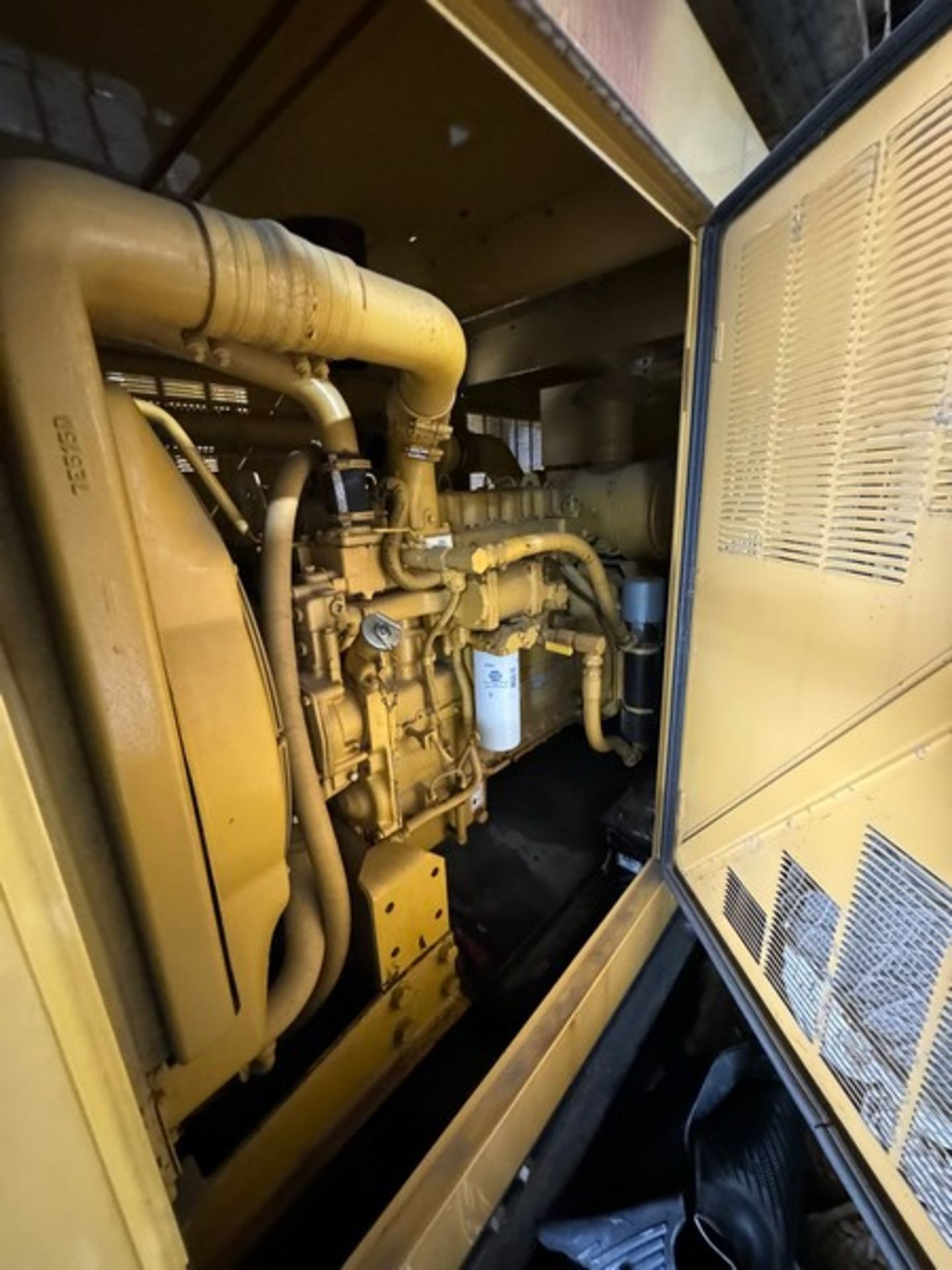 CAT 3306 Generator, S/N 9NR05455, 285 KW, with Bottom Mounted Fuel Tank (LOCATED IN GLOUCESTER, MA) - Image 7 of 12