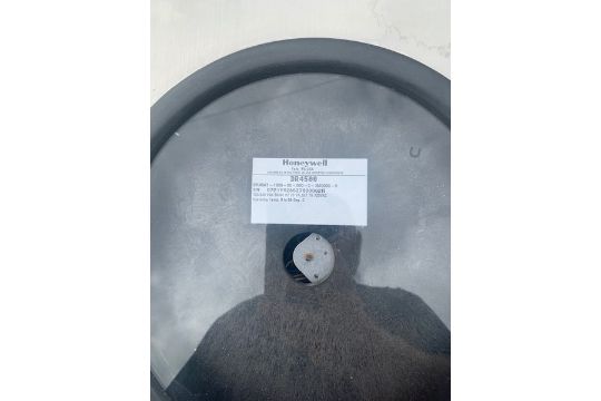 (2) Honeywell Chart Recorders, Model DR4500, S/N 0217Y254705100001 in S/S Enclosure (Load Fee $ - Image 2 of 6