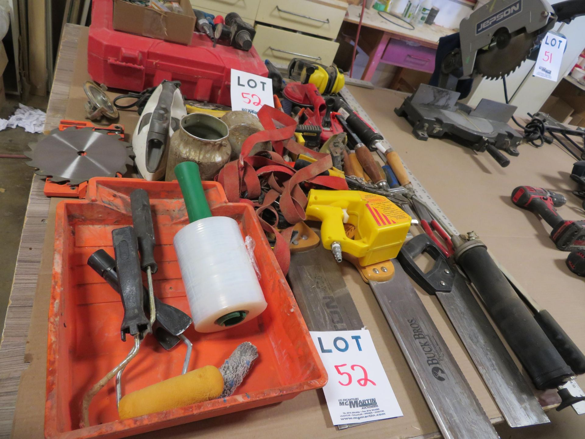 LOT including assorted tools