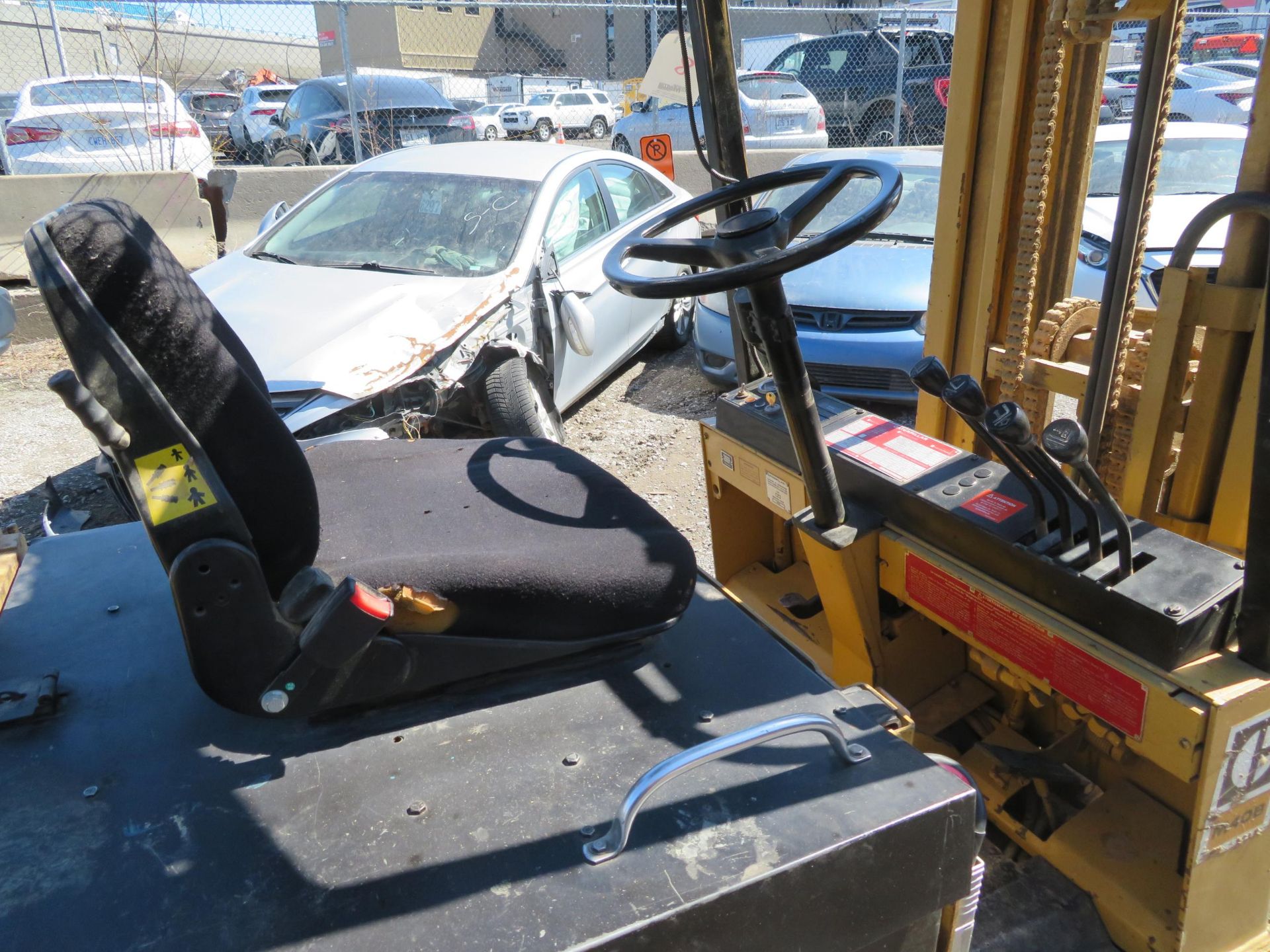 CATERPILLAR electric fork lift, Mod# M408, cap: 4,000 LBS, 3 sections, side shift, 36/48 Volts, - Image 5 of 12