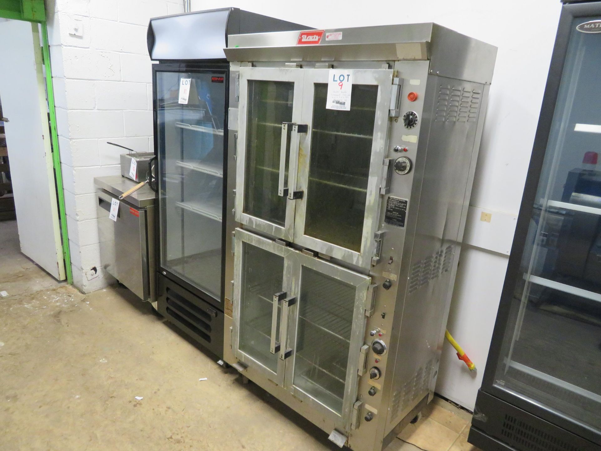 BRUTE double commercial gas oven on wheels approx. 40"w x 31"d x 74"h