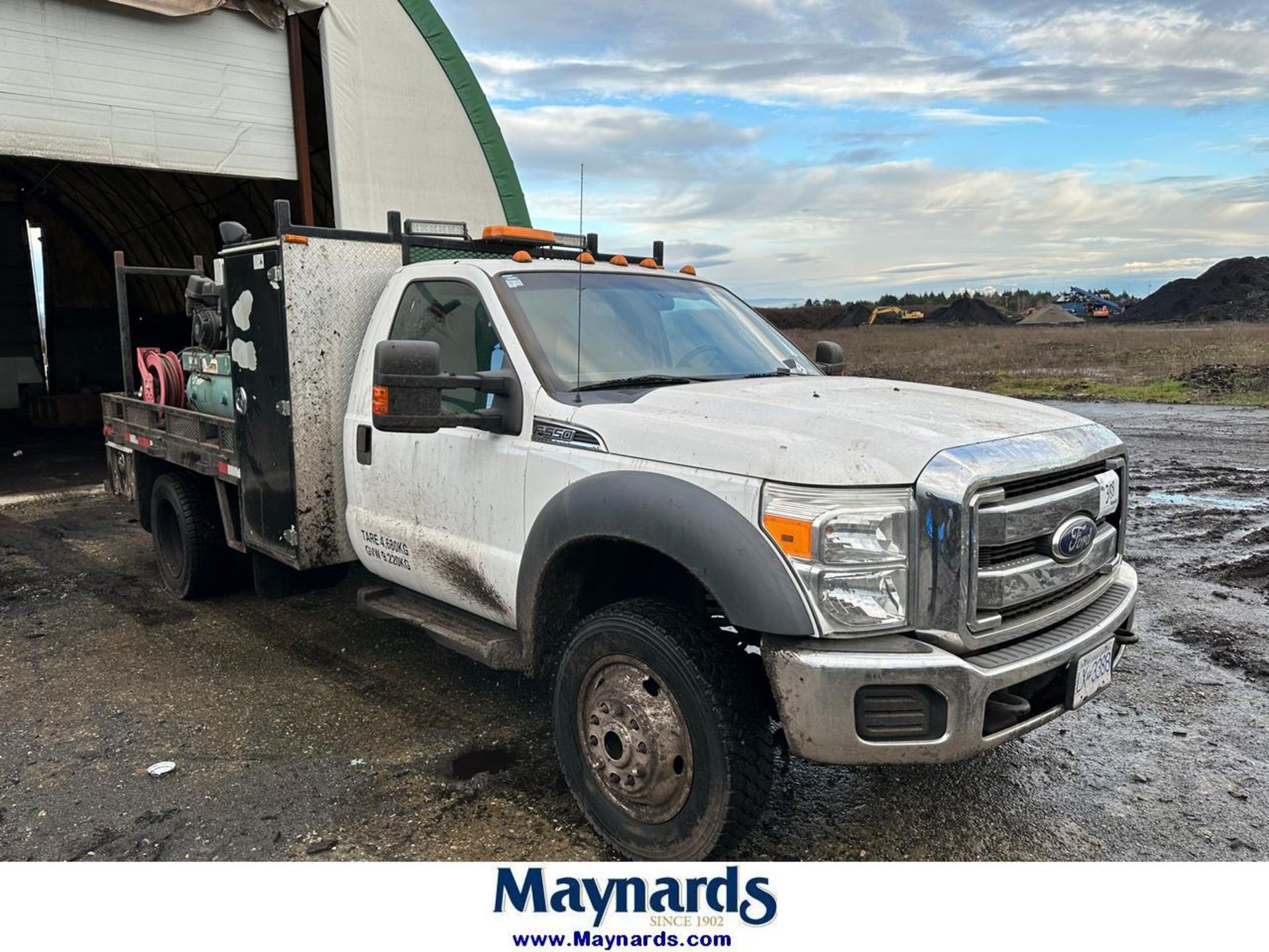2011 Ford F550XLT Super Duty service truck, - Image 2 of 11