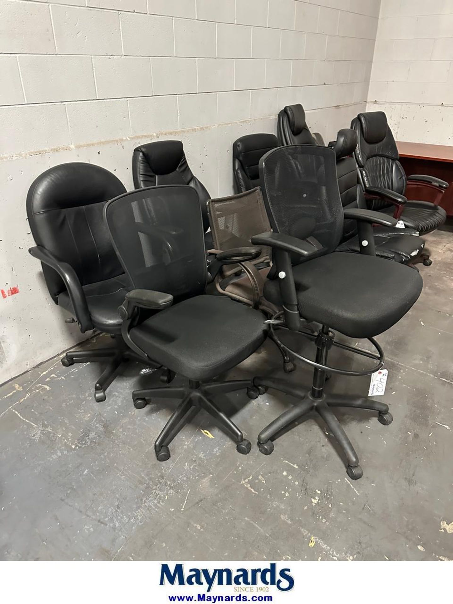 (5) mixed office chairs