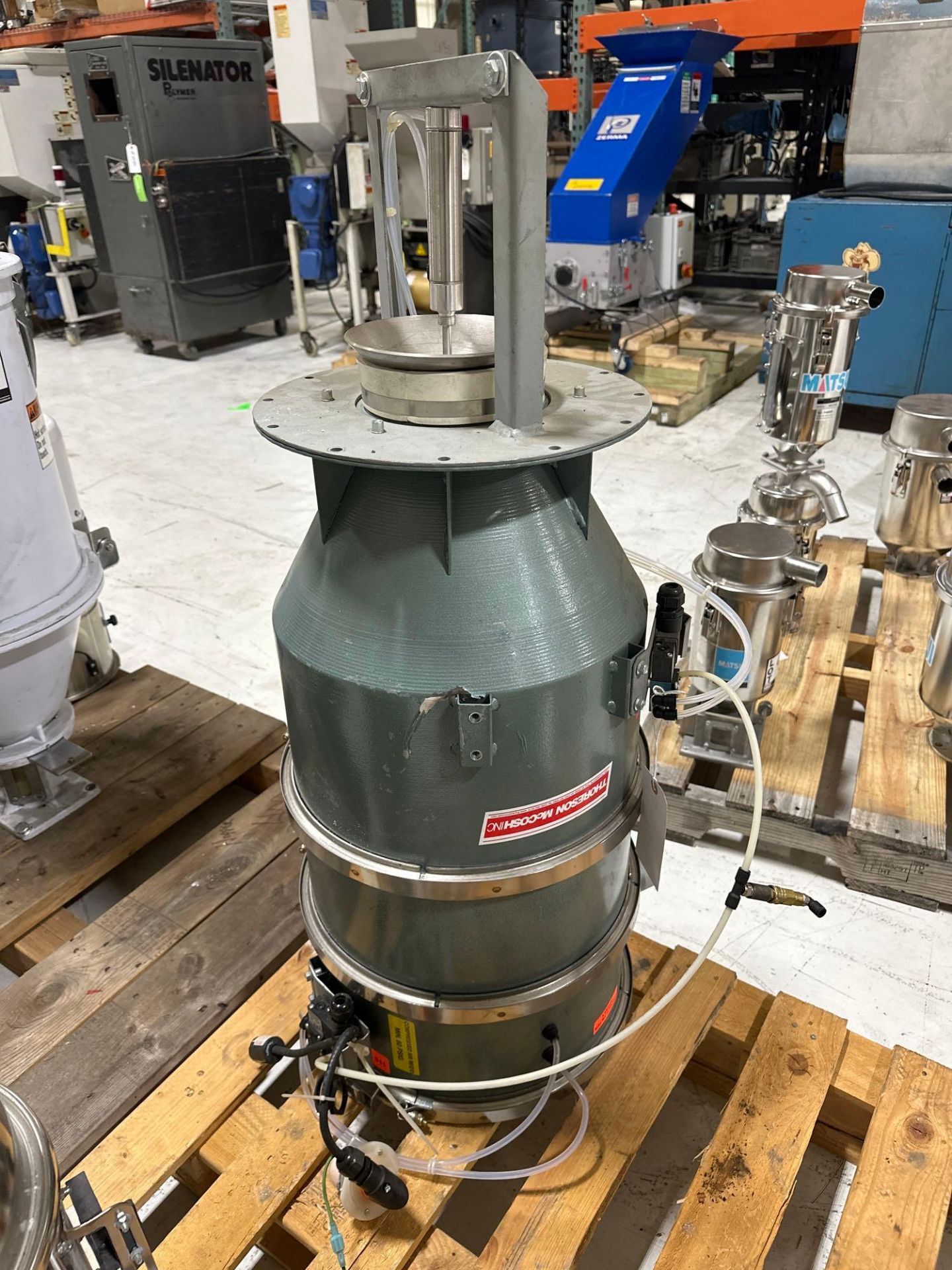 Thoreson McCosh Raito Vacuum Receiver, LZA01013D, 70 lb. Capacity