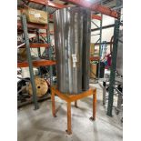 Motan 500 lb Stainless Steel Used Drying Hopper, Capacity 400 Liter